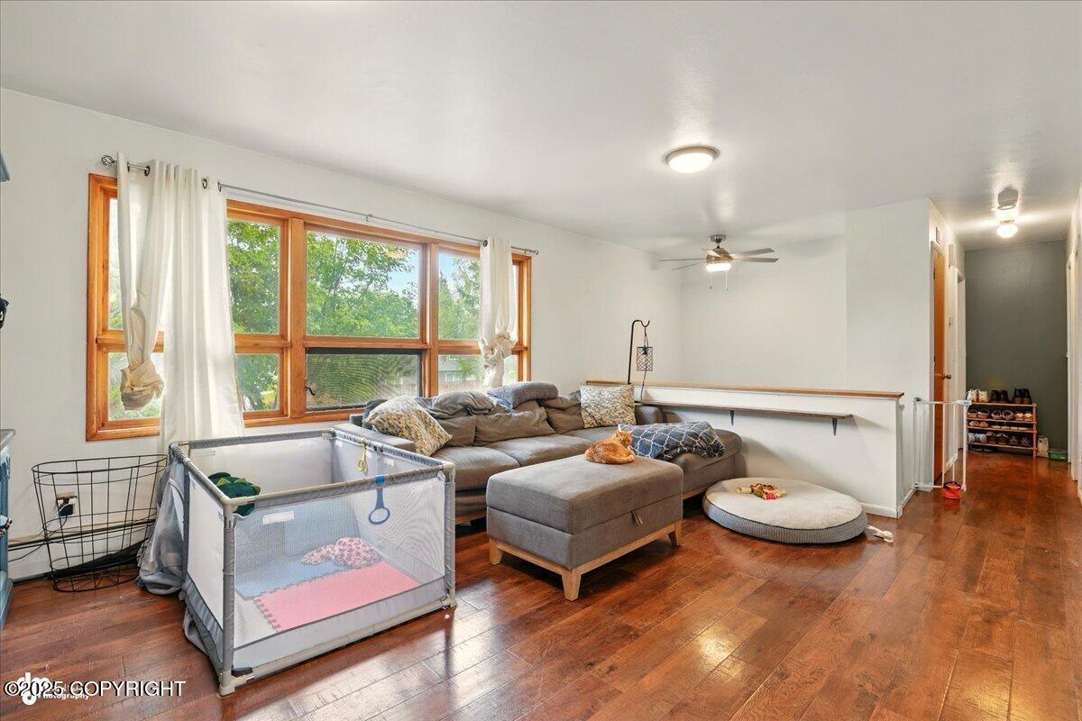 7446 E 20th Avenue, Anchorage, Alaska image 3
