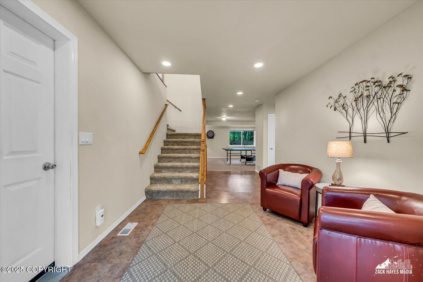 8133 Parkridge Circle, Anchorage, Alaska image 12