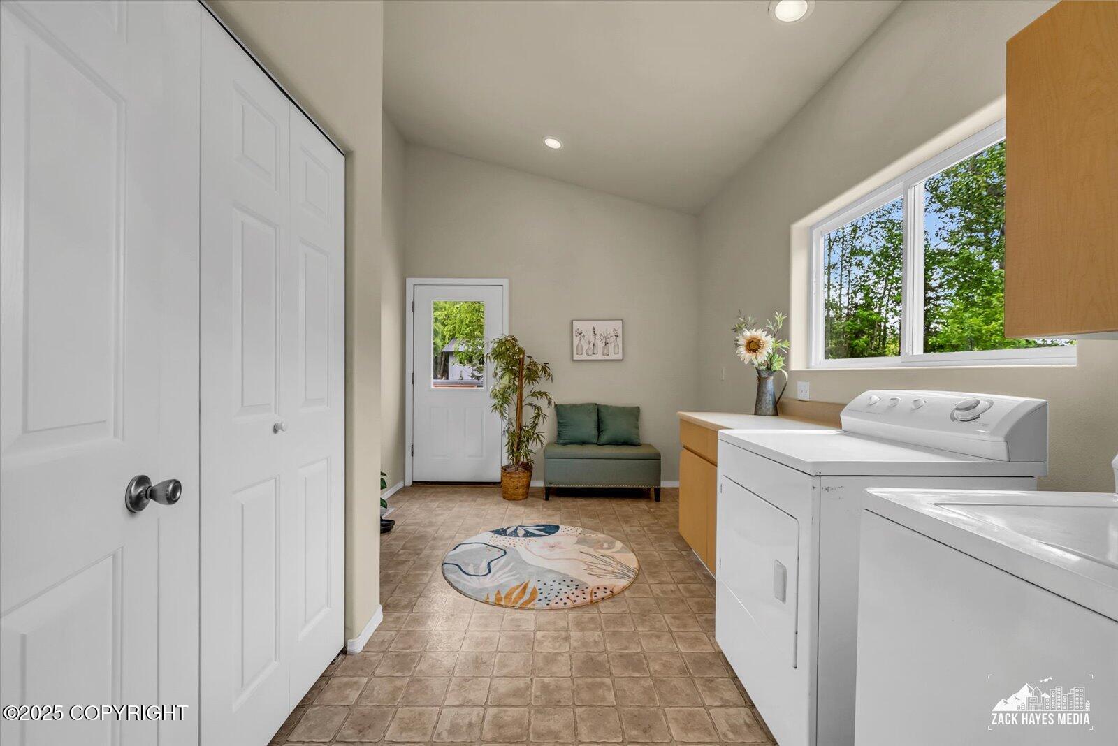 8133 Parkridge Circle, Anchorage, Alaska image 33