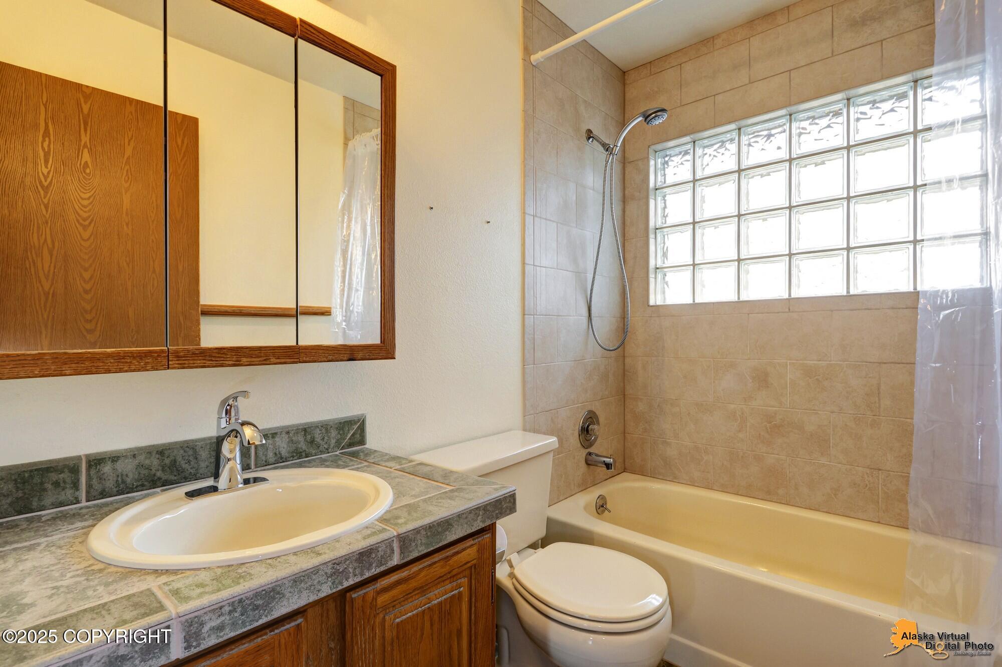 7001 Miranda Drive, Anchorage, Alaska image 20