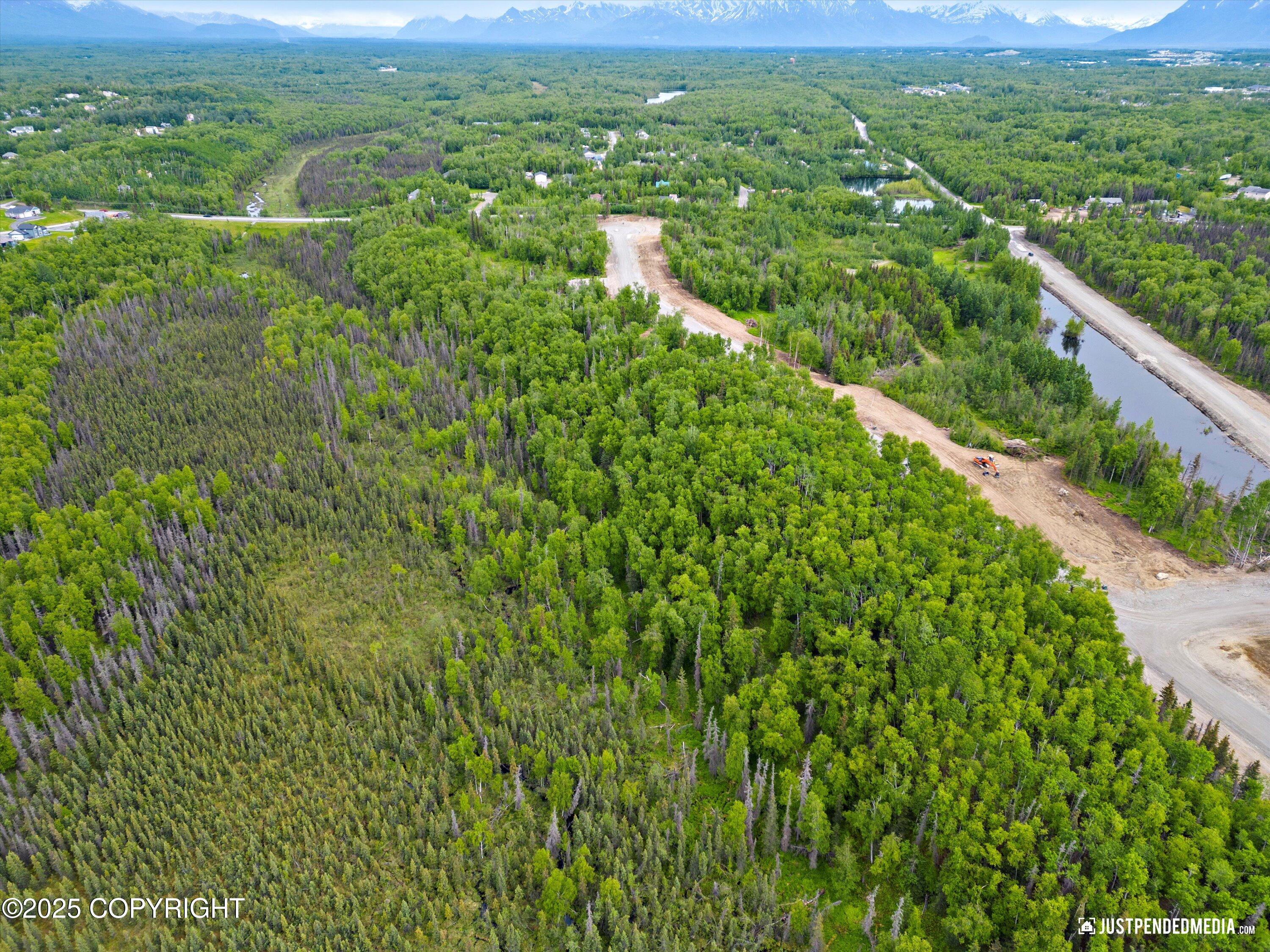 2473 W Longview Circle, Wasilla, Alaska image 4