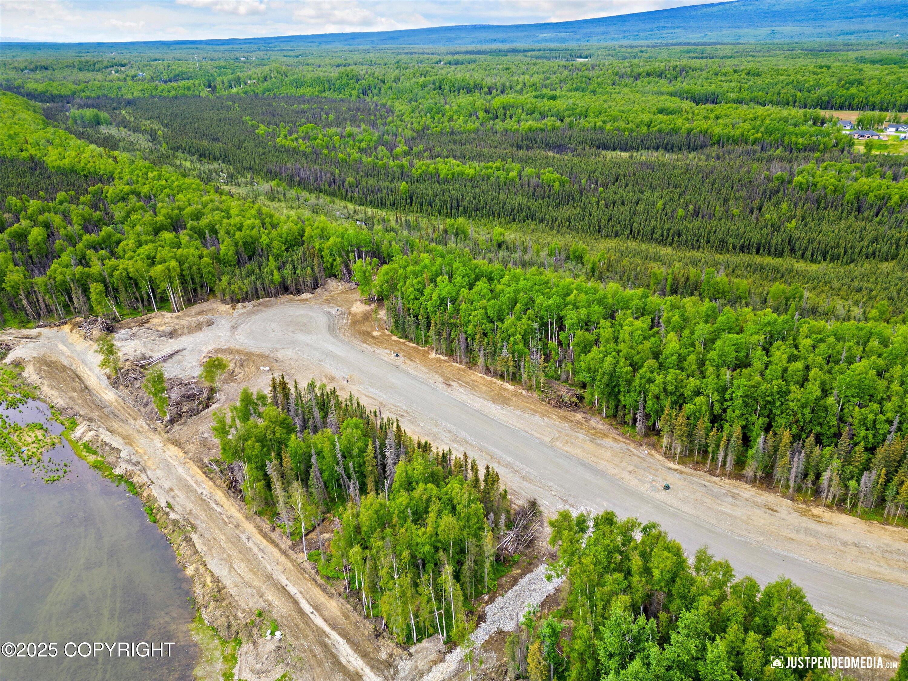 2473 W Longview Circle, Wasilla, Alaska image 2