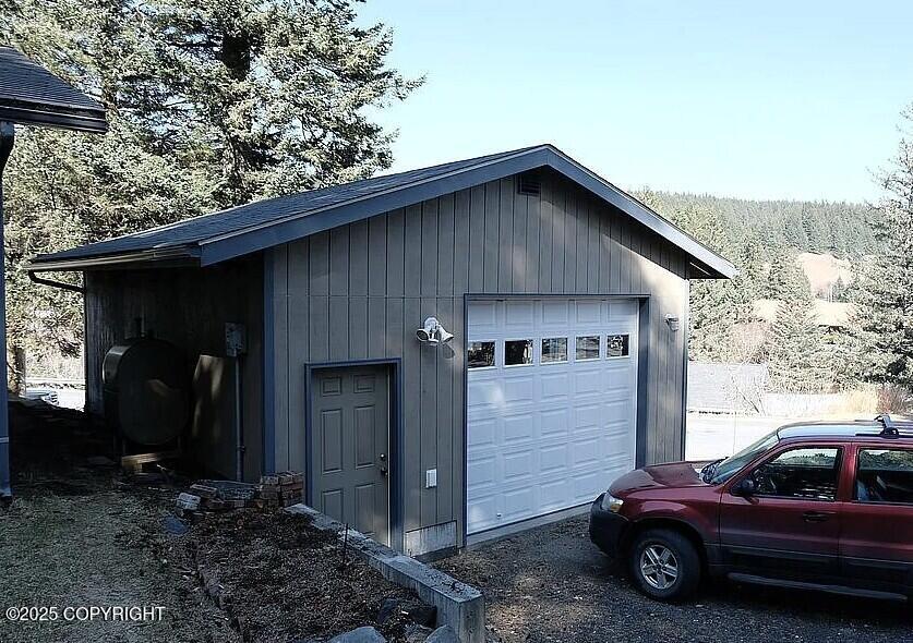 1322 N Madsen Avenue, Kodiak, Alaska image 2
