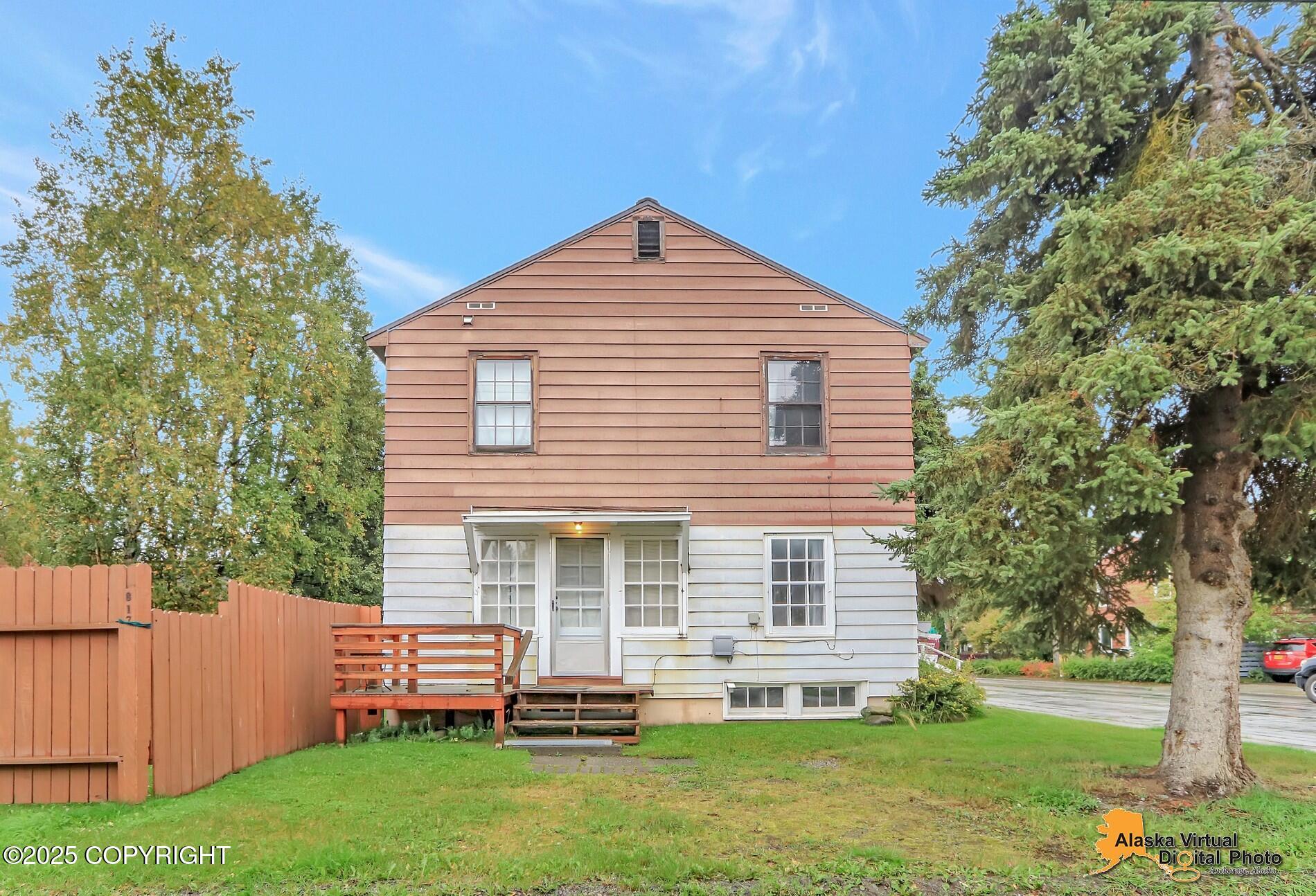 Anchorage, Alaska 99501, United States, 4 Bedrooms Bedrooms, ,2 BathroomsBathrooms,Residential,Pending,208731