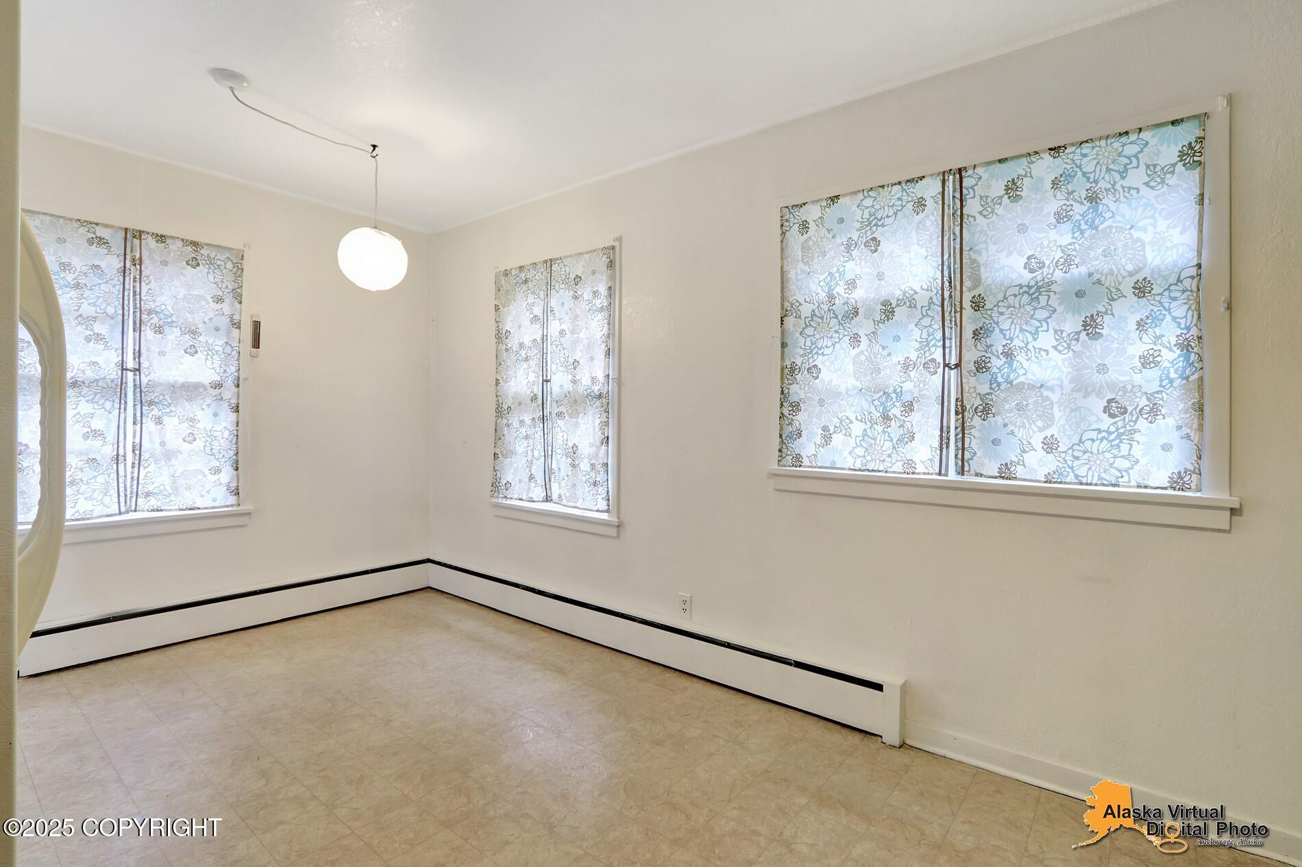 Anchorage, Alaska 99501, United States, 4 Bedrooms Bedrooms, ,2 BathroomsBathrooms,Residential,Pending,208731