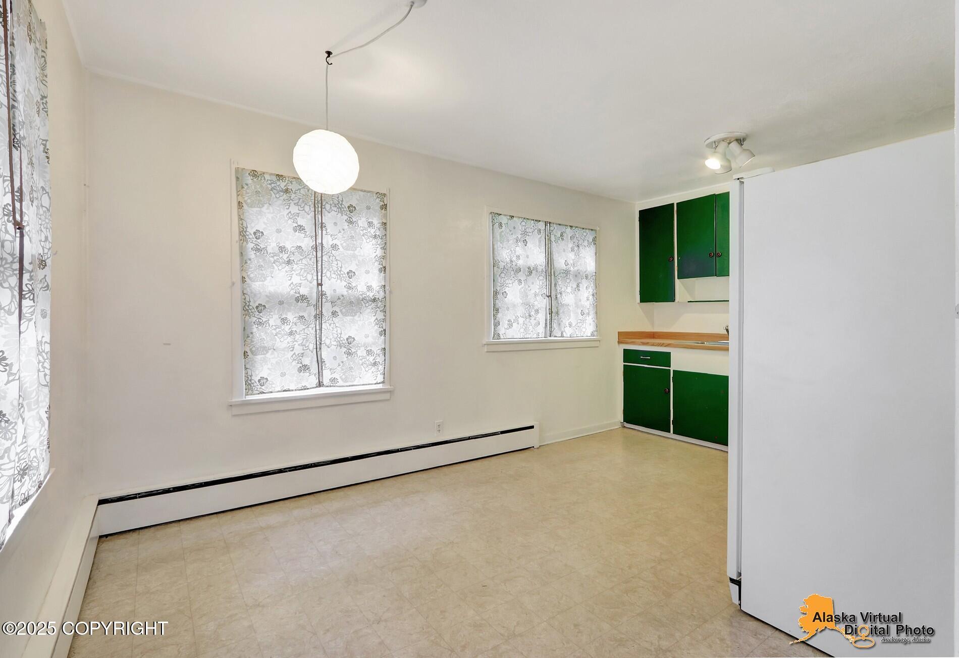 Anchorage, Alaska 99501, United States, 4 Bedrooms Bedrooms, ,2 BathroomsBathrooms,Residential,Pending,208731