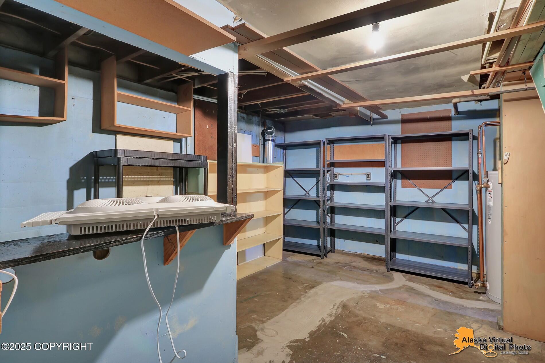 Anchorage, Alaska 99501, United States, 4 Bedrooms Bedrooms, ,2 BathroomsBathrooms,Residential,Pending,208731