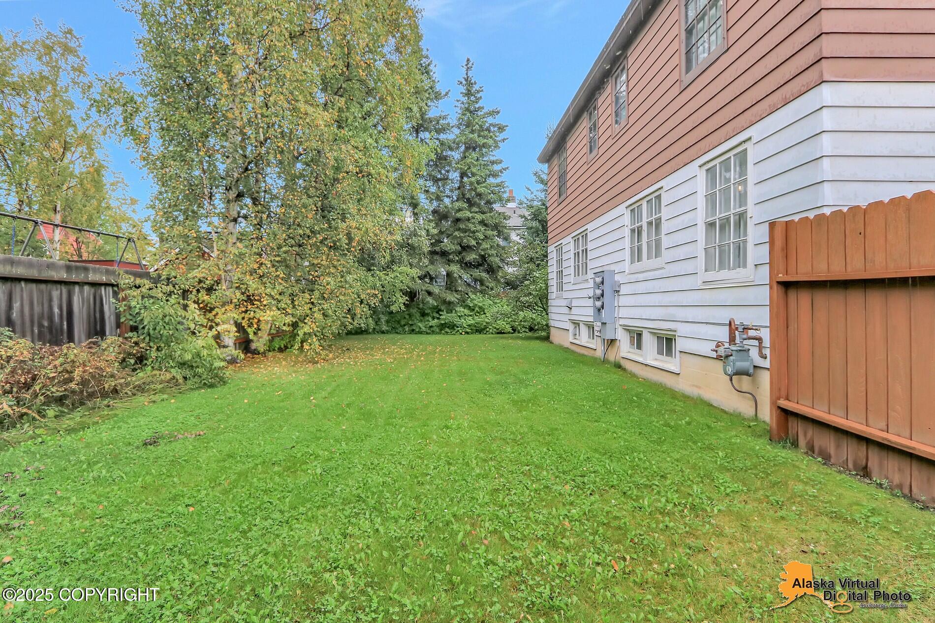 Anchorage, Alaska 99501, United States, 4 Bedrooms Bedrooms, ,2 BathroomsBathrooms,Residential,Pending,208731