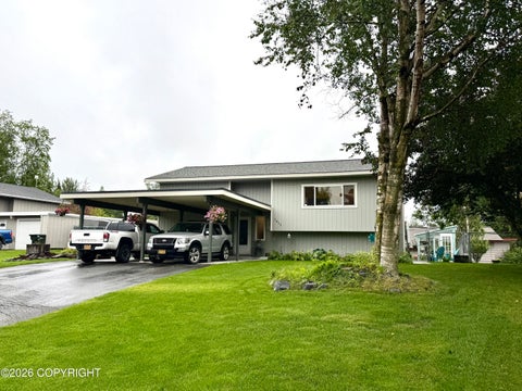 Homes For Sale - 1612 Cara Loop<br/> Anchorage, AK 99515