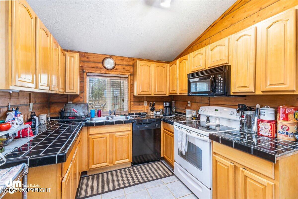 13811 N Willow Drive, Willow, Alaska image 17