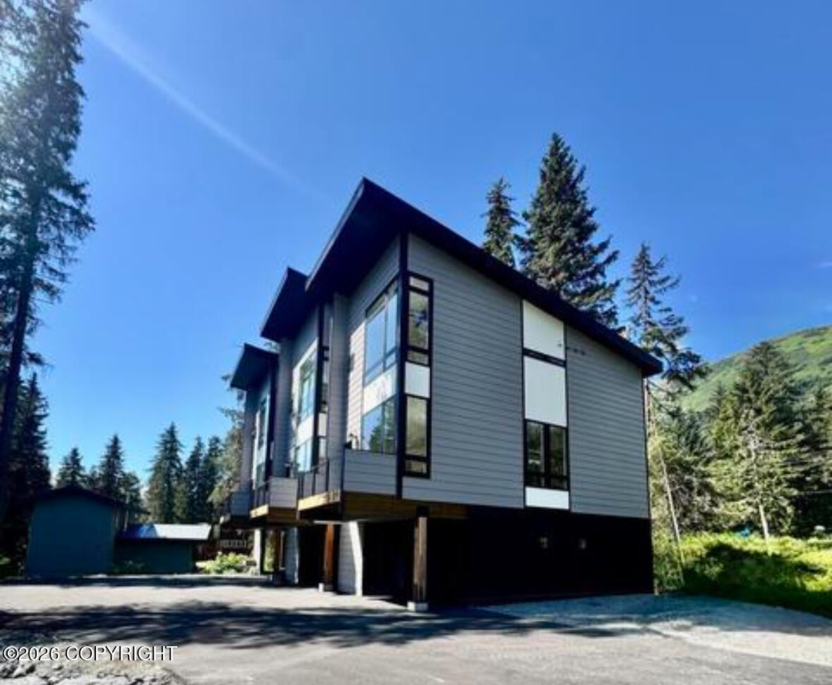 1538 Alyeska Highway #5