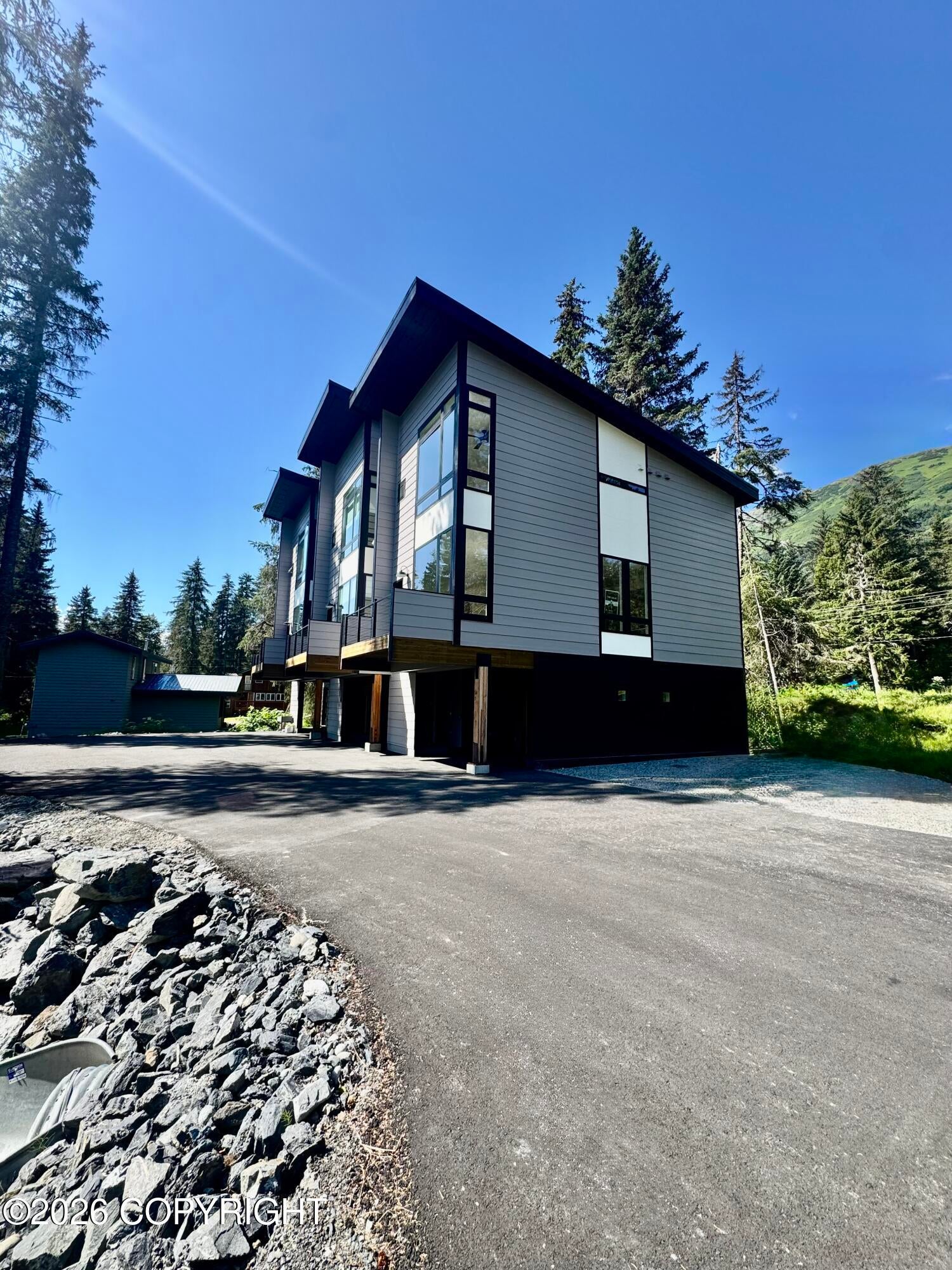 1538 Alyeska Highway #5