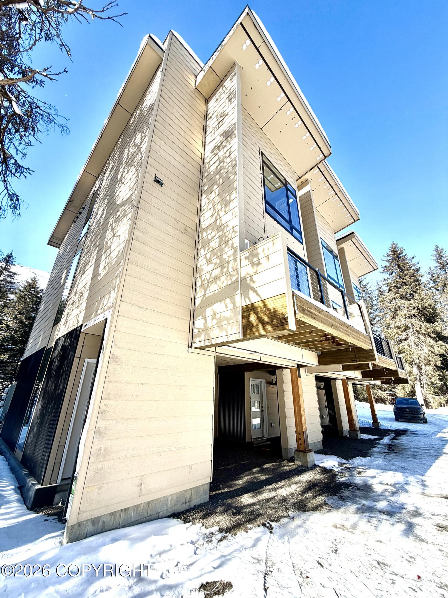 1538 Alyeska Highway #5