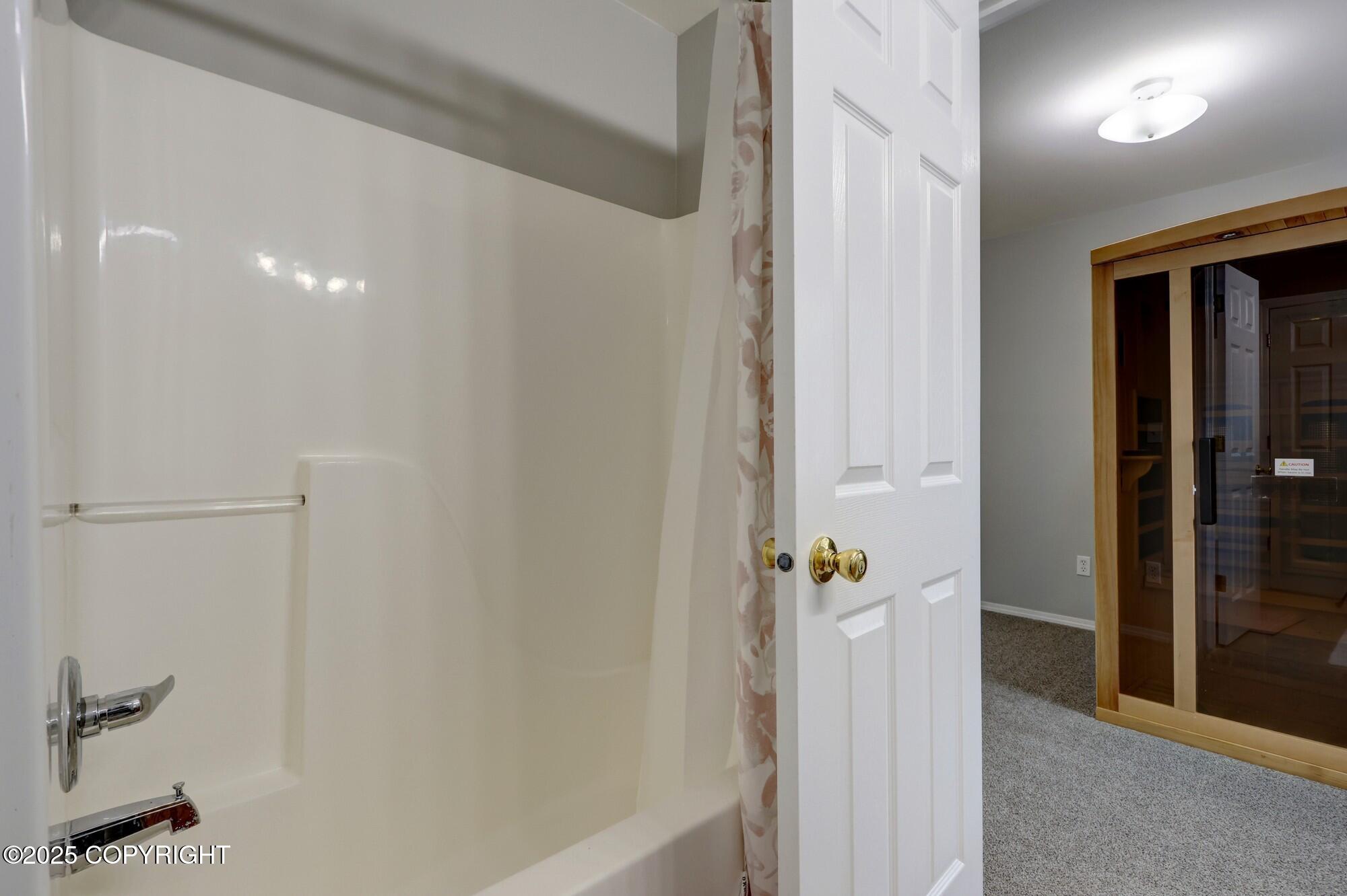 2460 Lochenshire Place #21, Anchorage, Alaska image 35