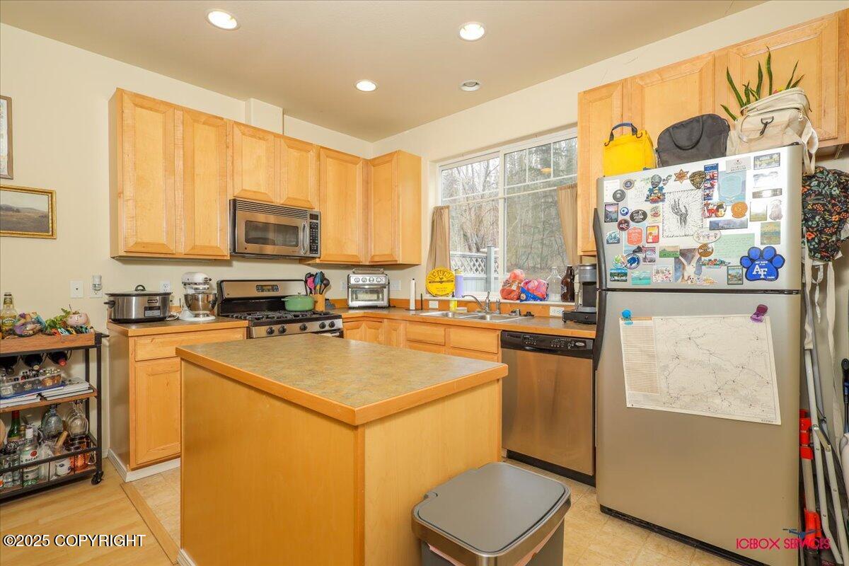 20145 Riverside Drive #4B, Eagle River, Alaska image 8