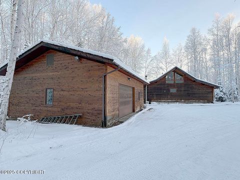 726 Goldfinch Road Road Fairbanks AK 99709