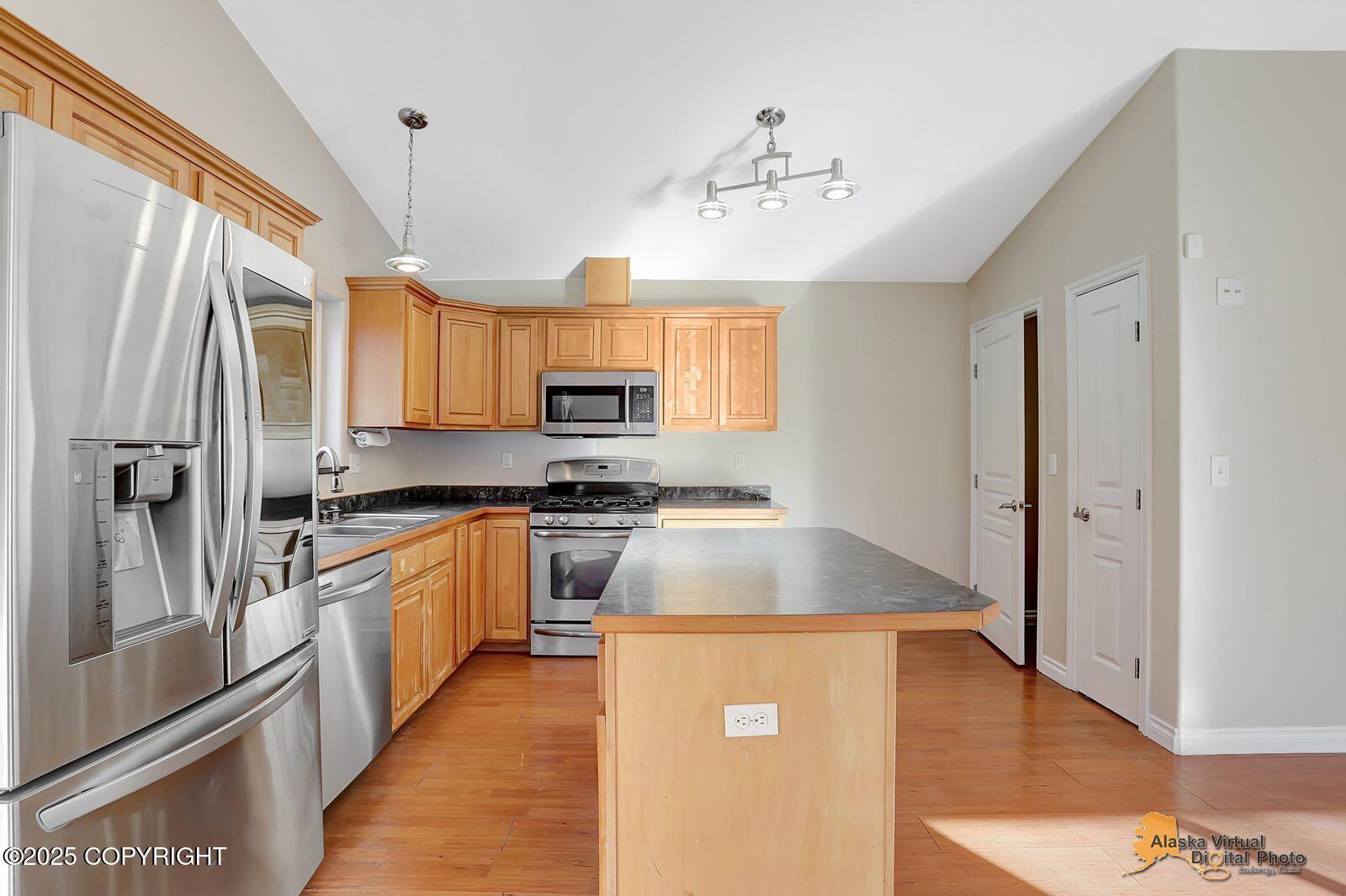 9840 W Tracy Lynn Circle, Wasilla, Idaho image 8