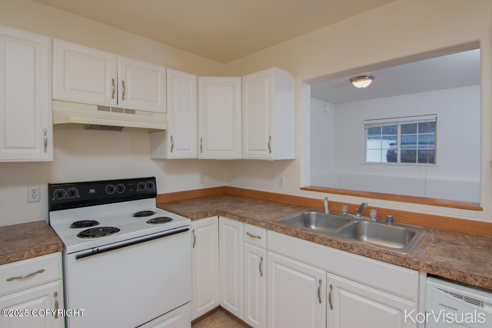 Wasilla, Alaska 99654, United States, 2 Bedrooms Bedrooms, ,1 BathroomBathrooms,Residential,Active,96311