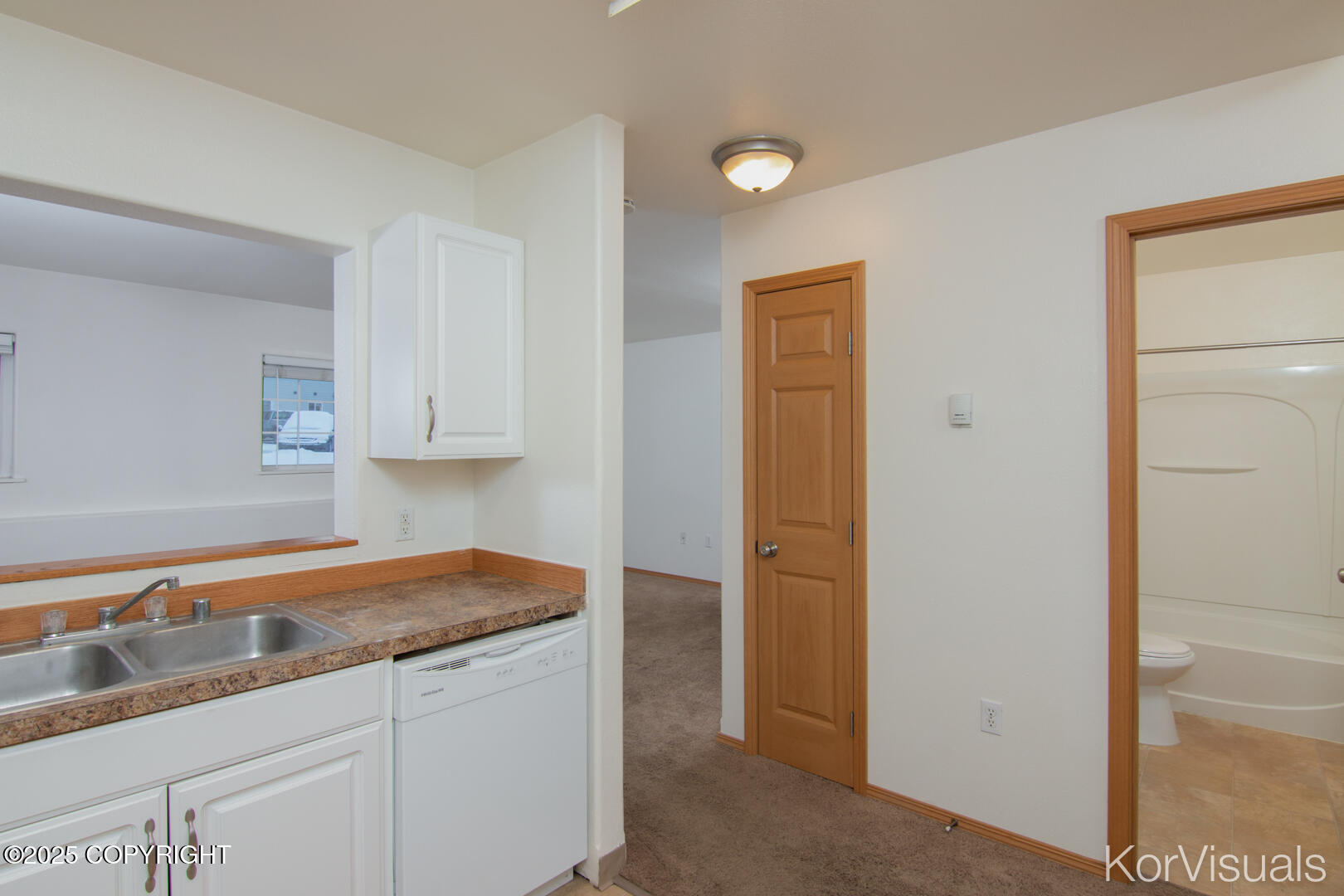 Wasilla, Alaska 99654, United States, 2 Bedrooms Bedrooms, ,1 BathroomBathrooms,Residential,Active,96311