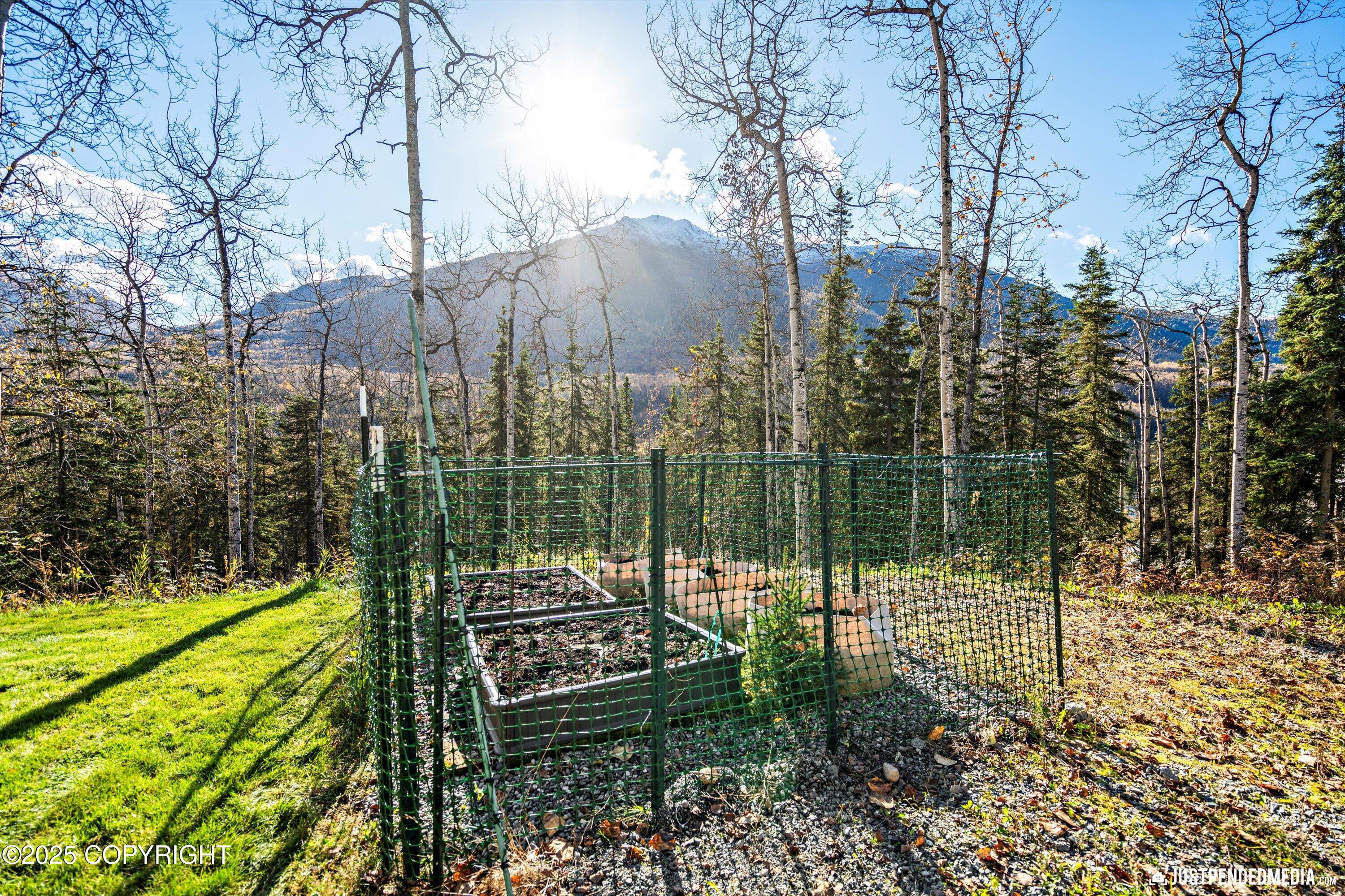 Eagle River, Alaska 99577, United States, 4 Bedrooms Bedrooms, ,3 BathroomsBathrooms,Residential,Active,221436