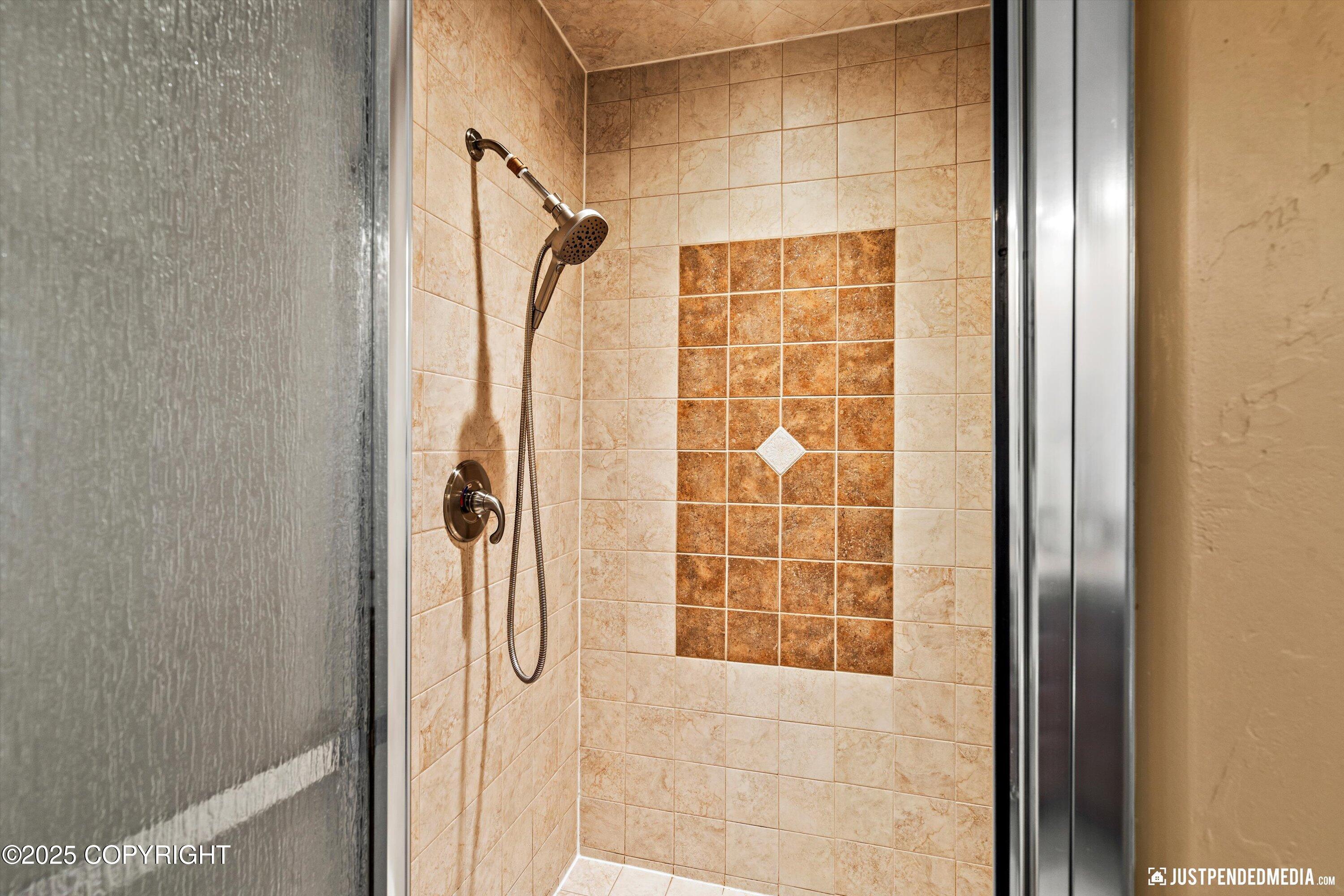 Eagle River, Alaska 99577, United States, 4 Bedrooms Bedrooms, ,3 BathroomsBathrooms,Residential,Active,221436