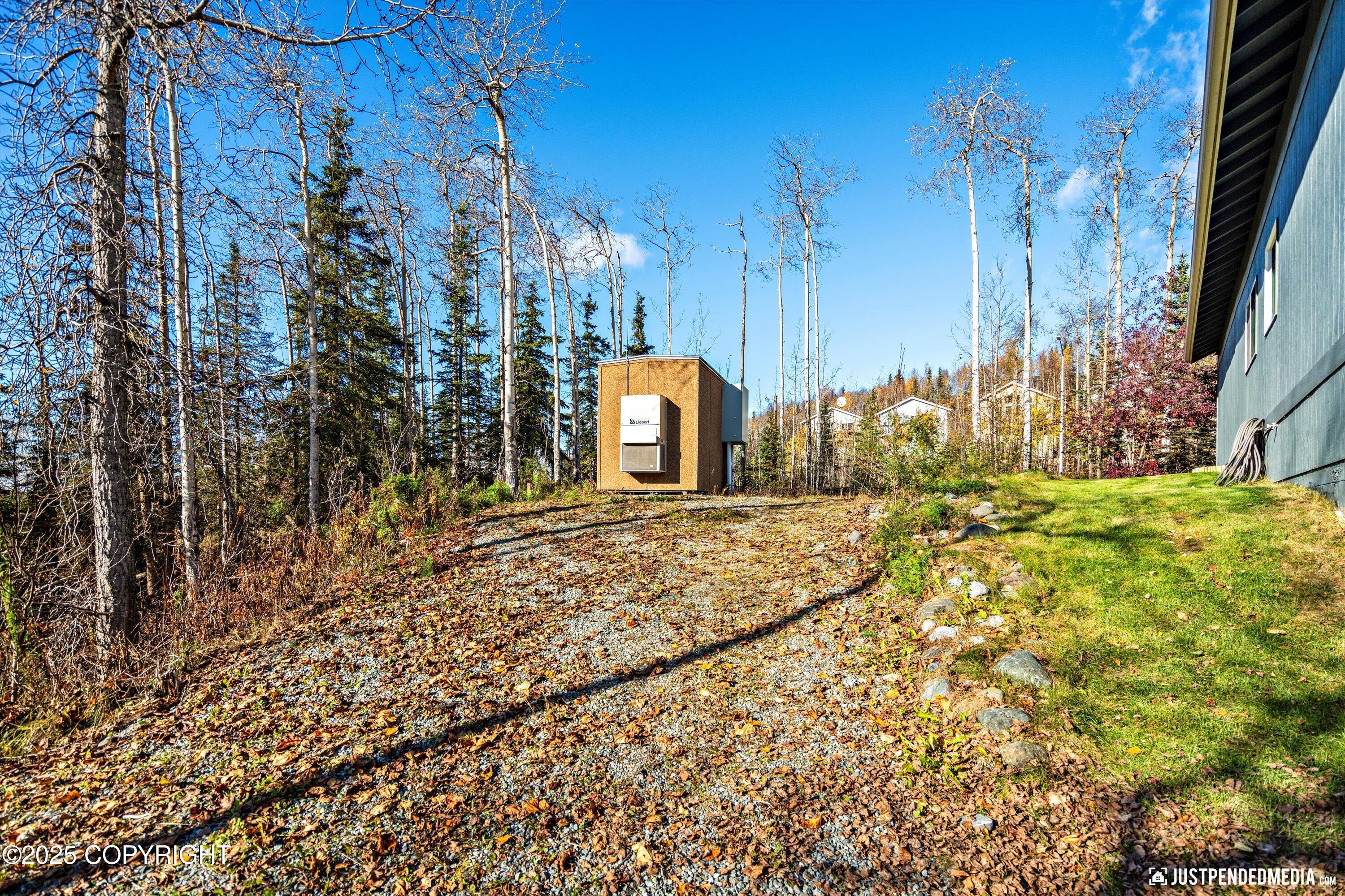 Eagle River, Alaska 99577, United States, 4 Bedrooms Bedrooms, ,3 BathroomsBathrooms,Residential,Active,221436