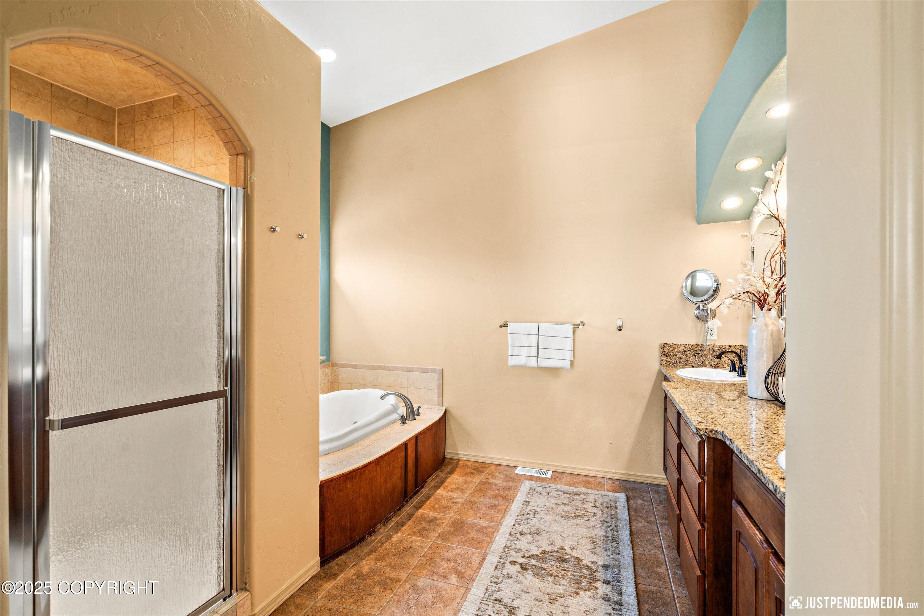 Eagle River, Alaska 99577, United States, 4 Bedrooms Bedrooms, ,3 BathroomsBathrooms,Residential,Active,221436