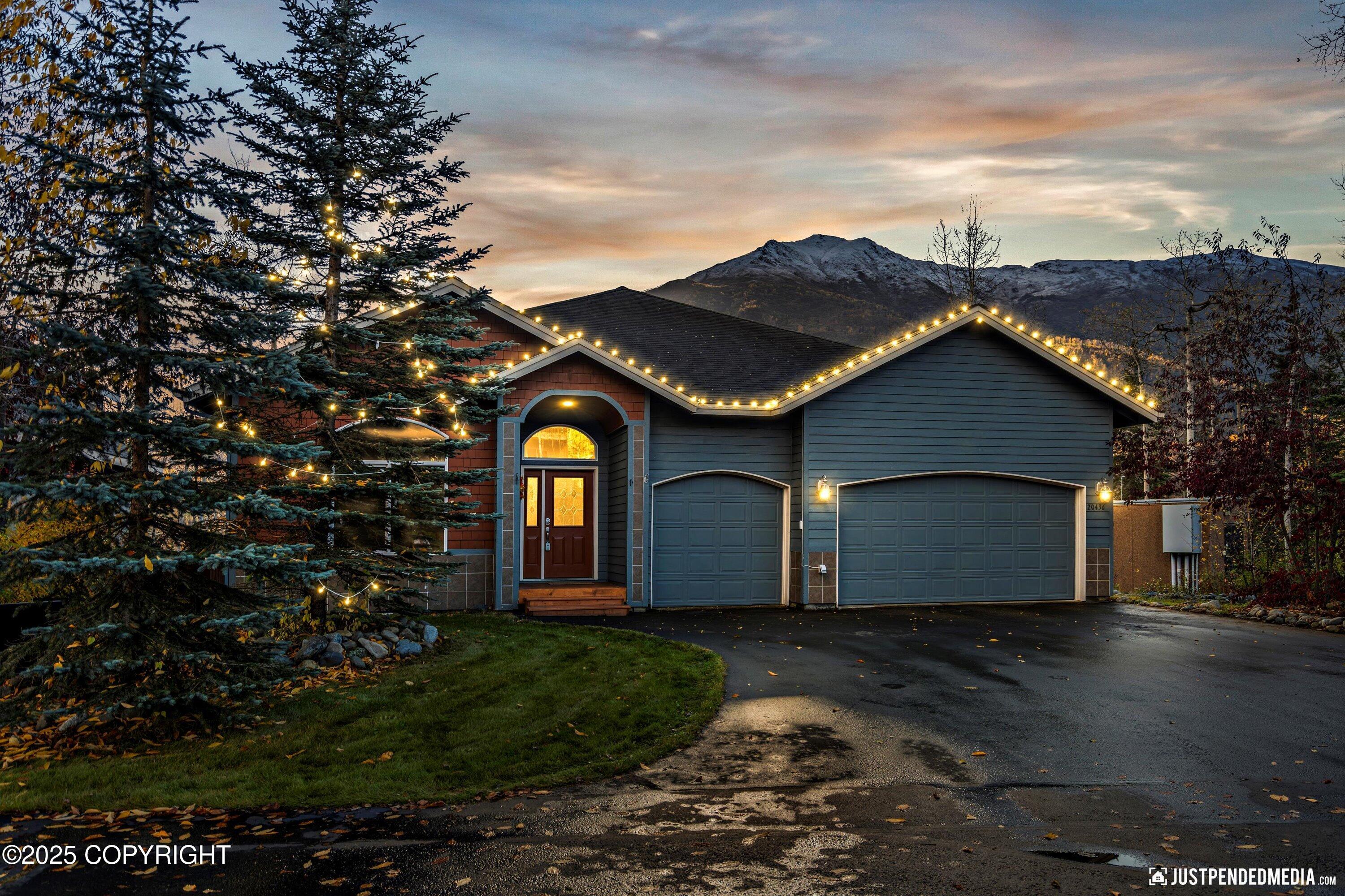 Eagle River, Alaska 99577, United States, 4 Bedrooms Bedrooms, ,3 BathroomsBathrooms,Residential,Active,221436