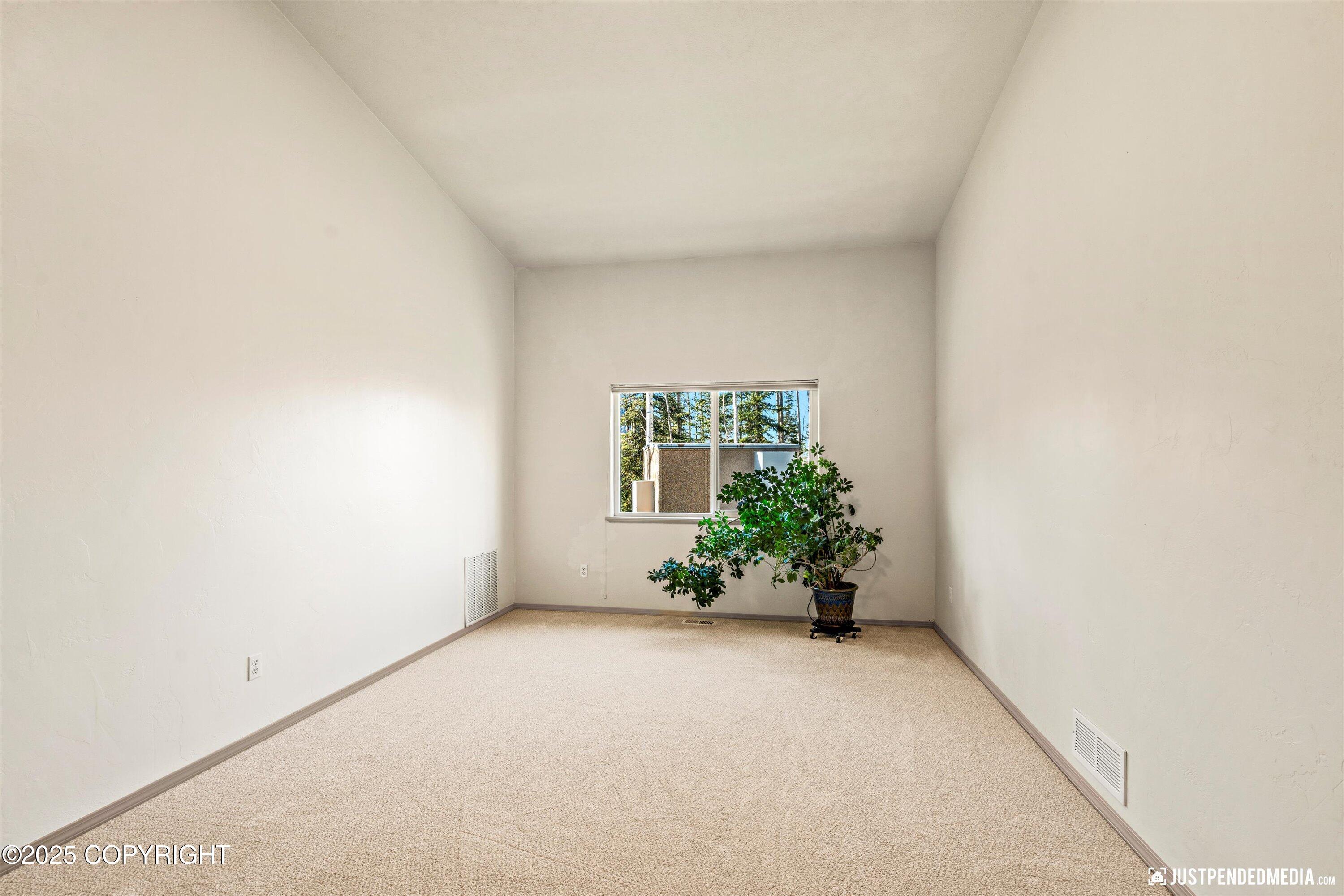 Eagle River, Alaska 99577, United States, 4 Bedrooms Bedrooms, ,3 BathroomsBathrooms,Residential,Active,221436