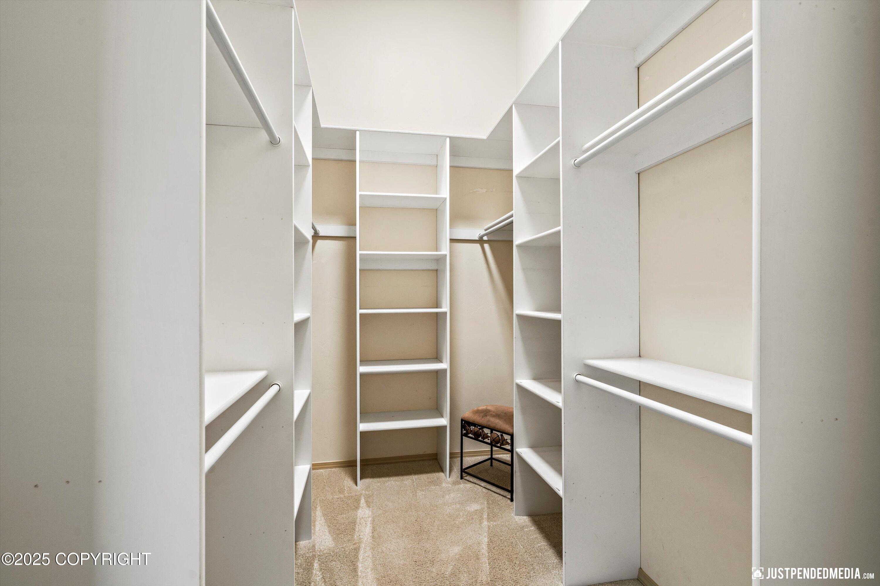 Eagle River, Alaska 99577, United States, 4 Bedrooms Bedrooms, ,3 BathroomsBathrooms,Residential,Active,221436