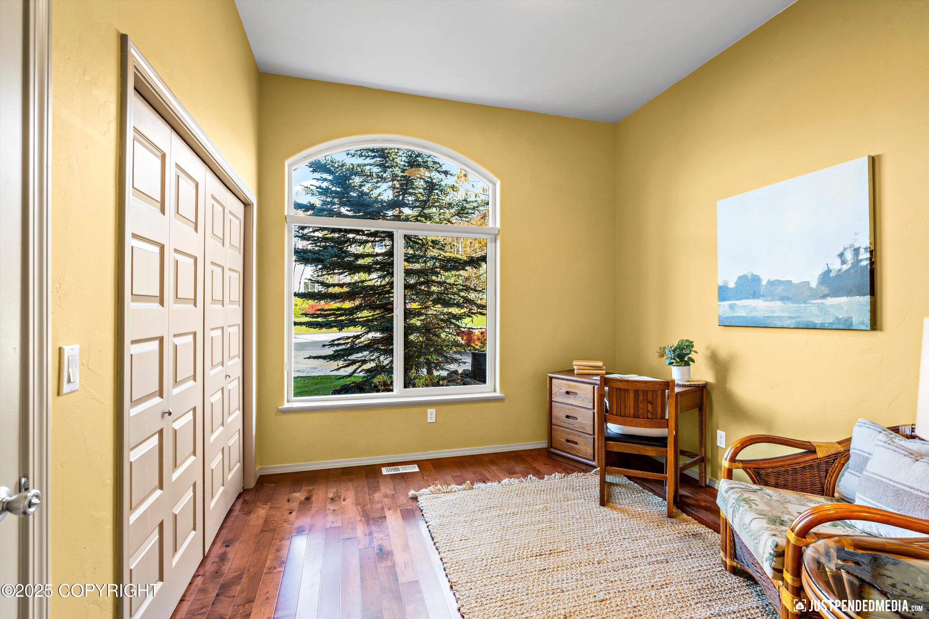 Eagle River, Alaska 99577, United States, 4 Bedrooms Bedrooms, ,3 BathroomsBathrooms,Residential,Active,221436