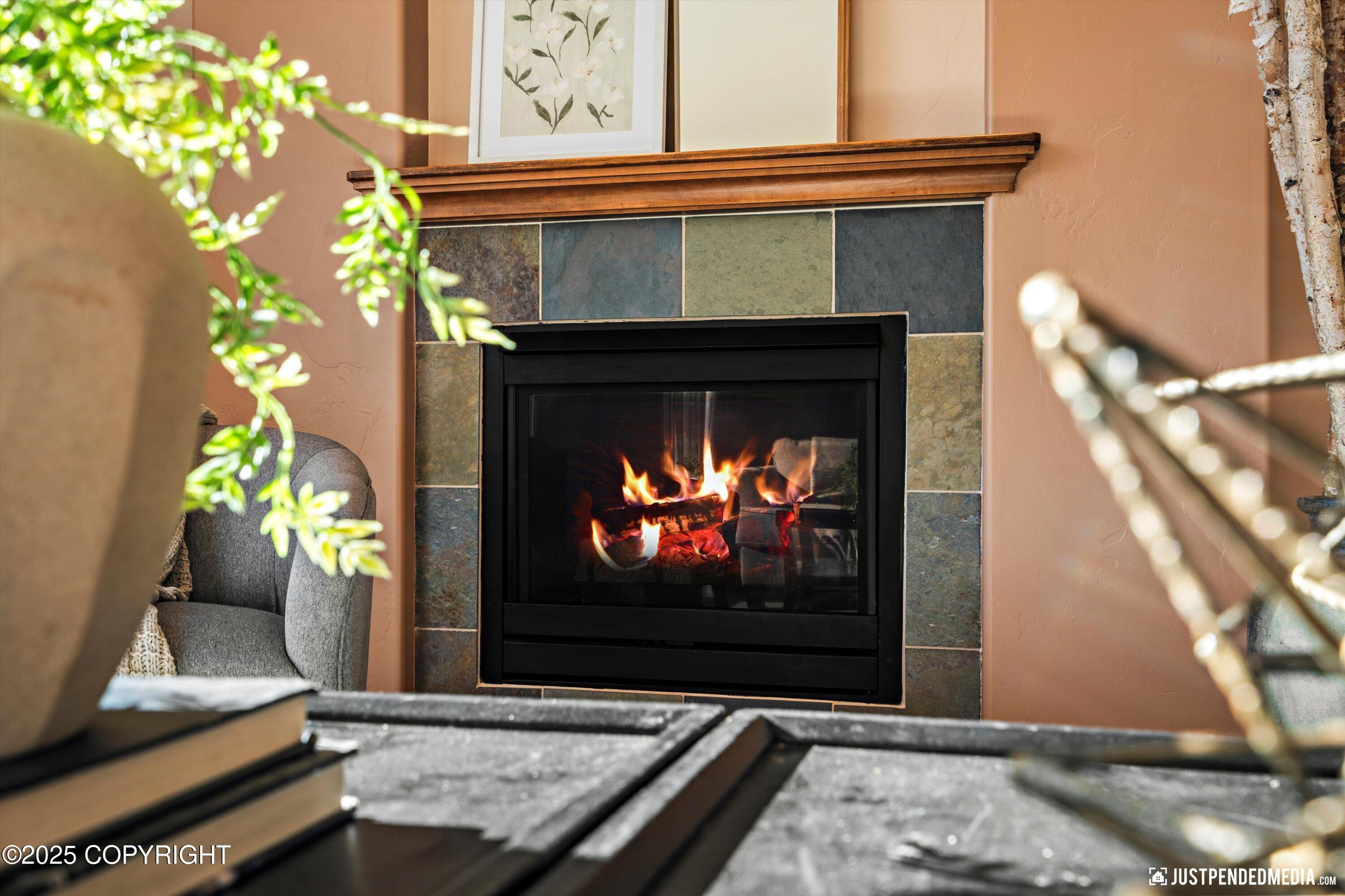 Eagle River, Alaska 99577, United States, 4 Bedrooms Bedrooms, ,3 BathroomsBathrooms,Residential,Active,221436