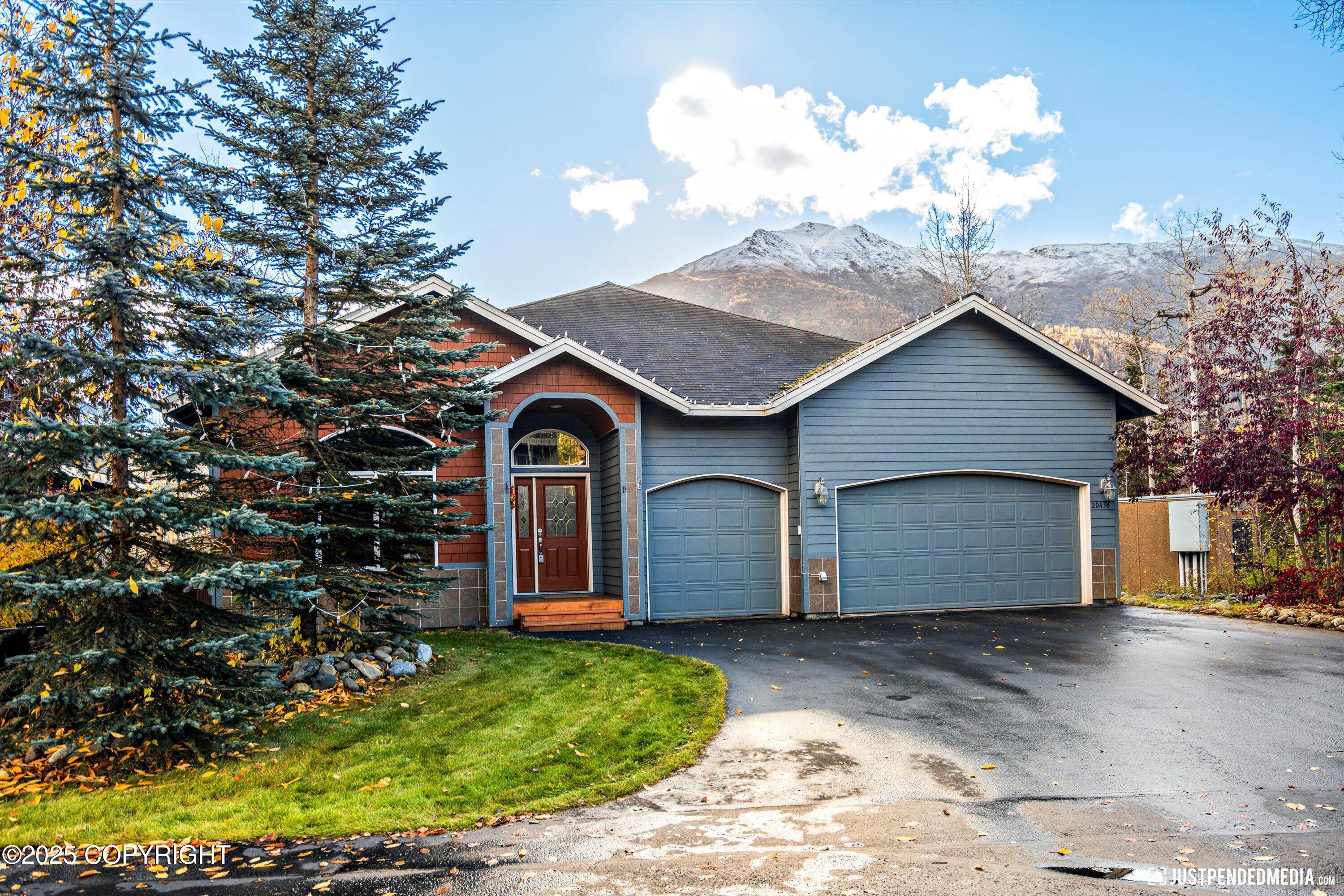 Eagle River, Alaska 99577, United States, 4 Bedrooms Bedrooms, ,3 BathroomsBathrooms,Residential,Active,221436