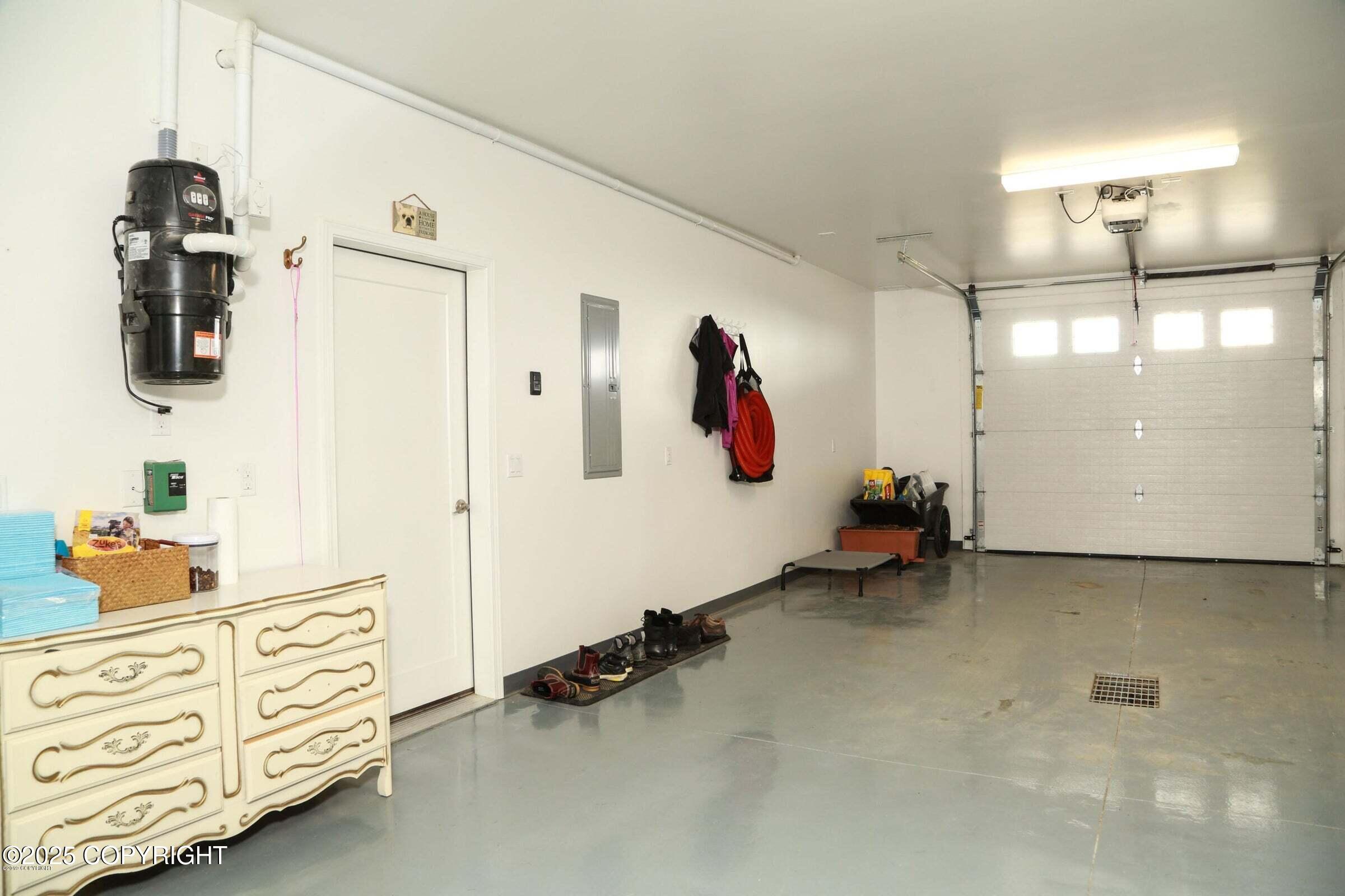 Homer, Alaska 99603, United States, 3 Bedrooms Bedrooms, ,4 BathroomsBathrooms,Residential,Active,98182