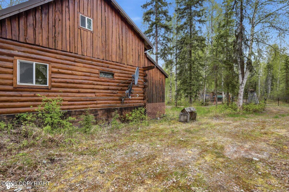 21686 W Creekside Drive
