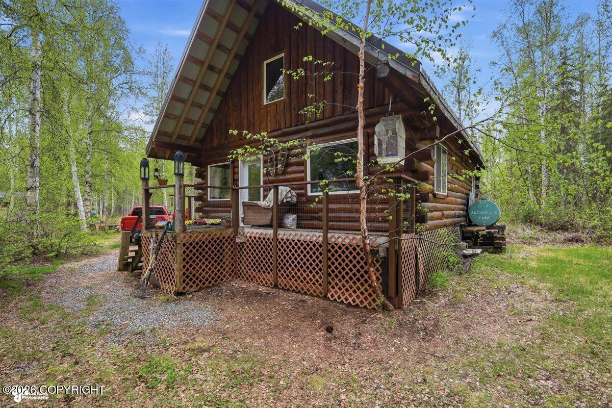 21686 W Creekside Drive