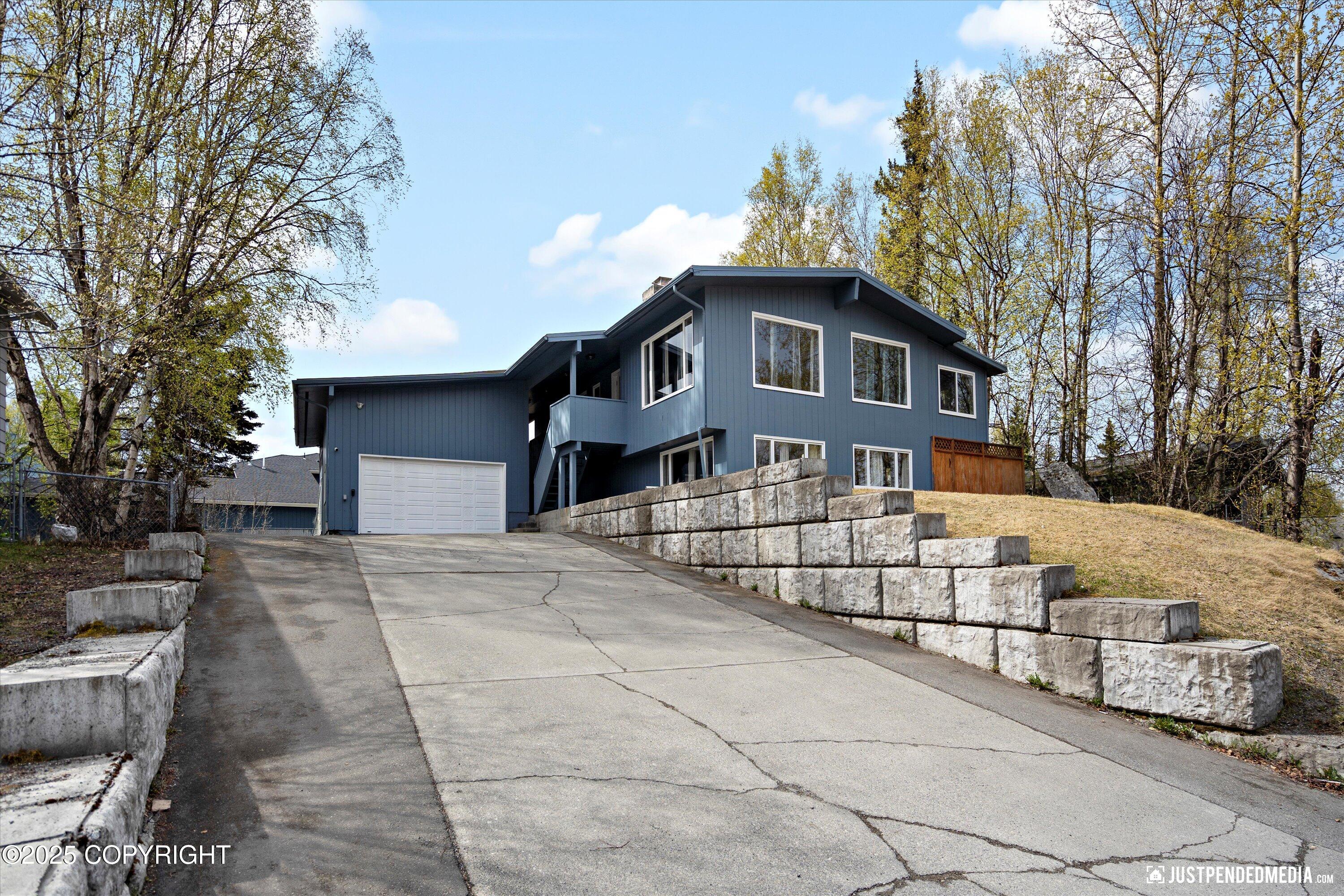 7320 Augustine Drive, Anchorage, Alaska image 2