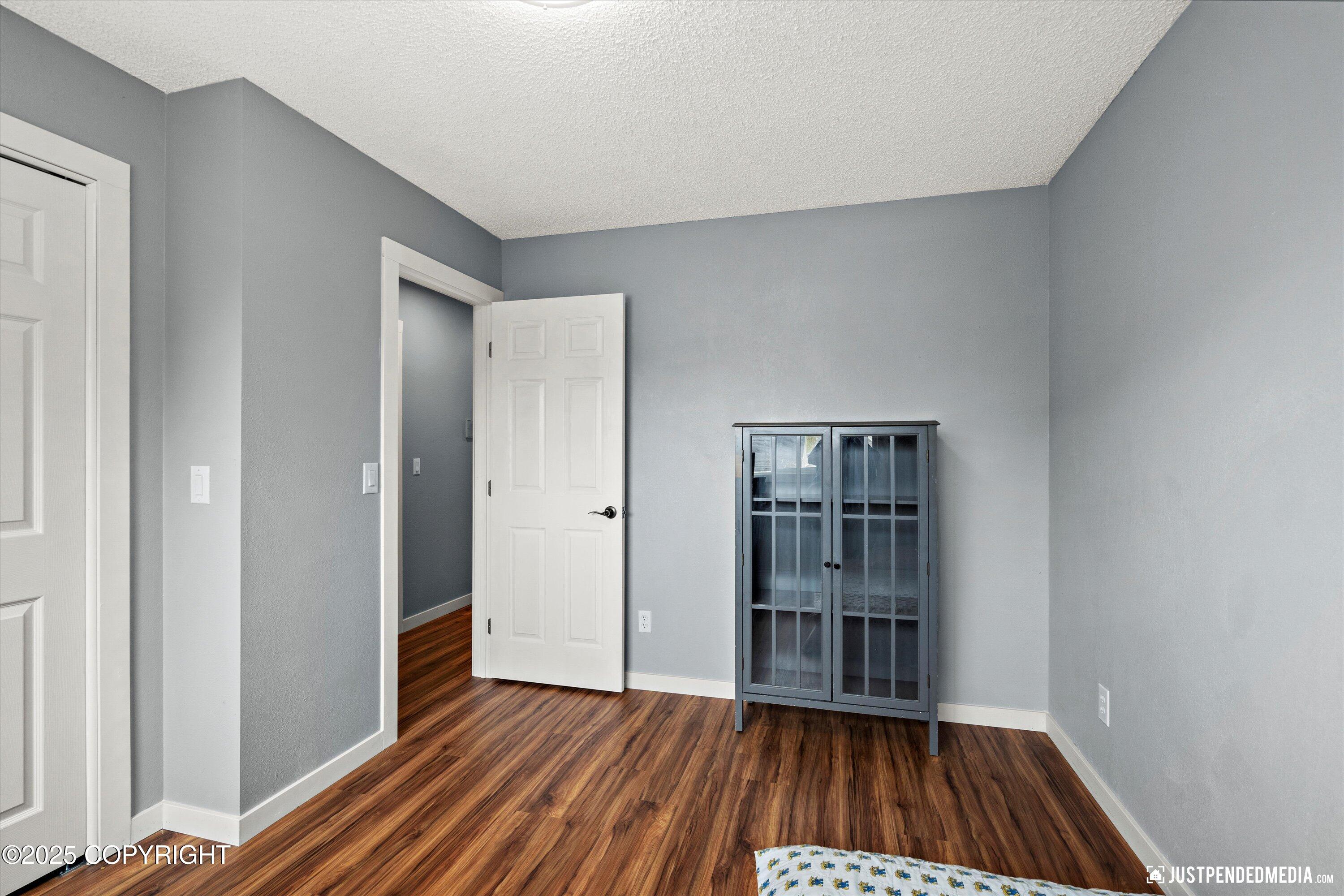 7320 Augustine Drive, Anchorage, Alaska image 32