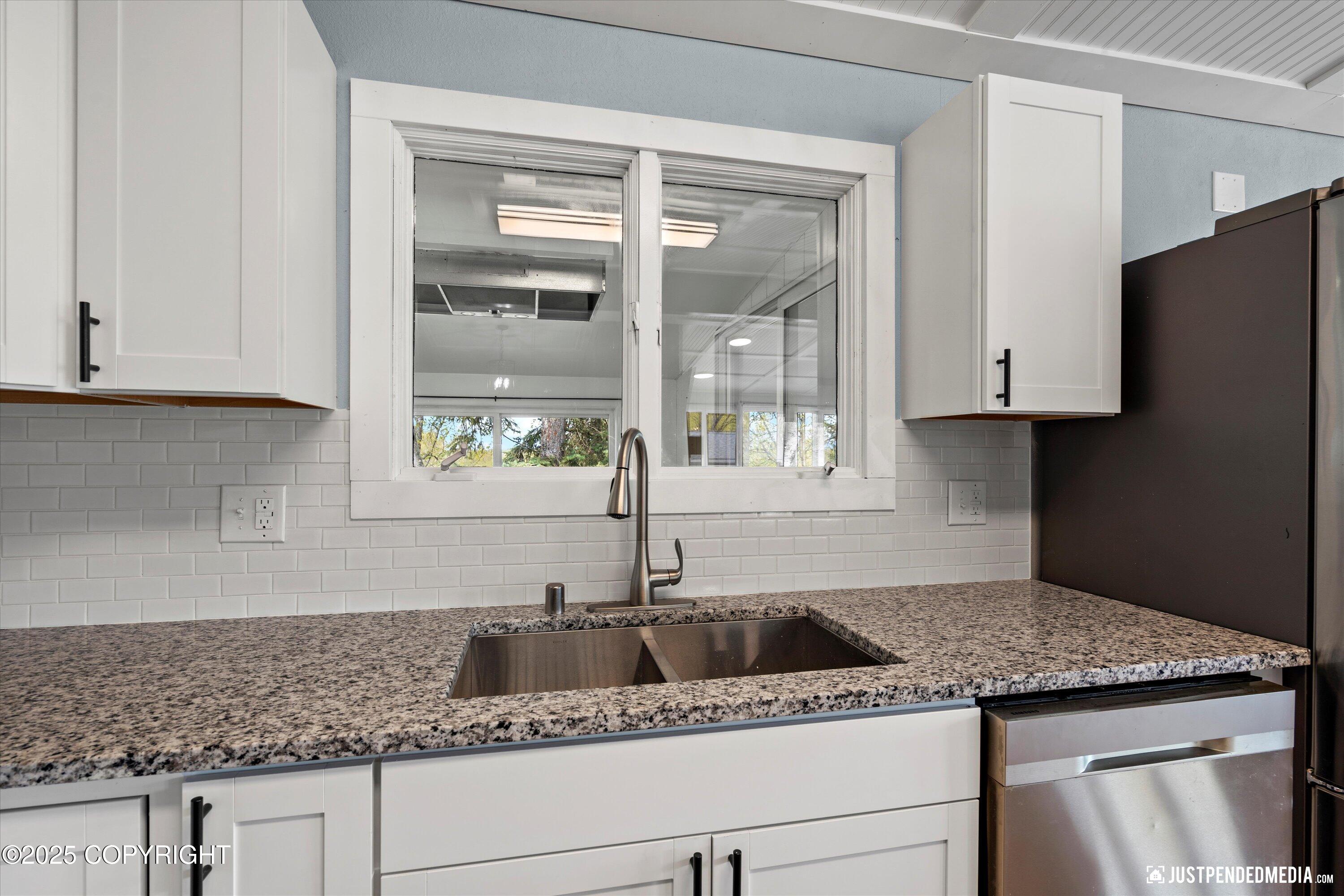 7320 Augustine Drive, Anchorage, Alaska image 19