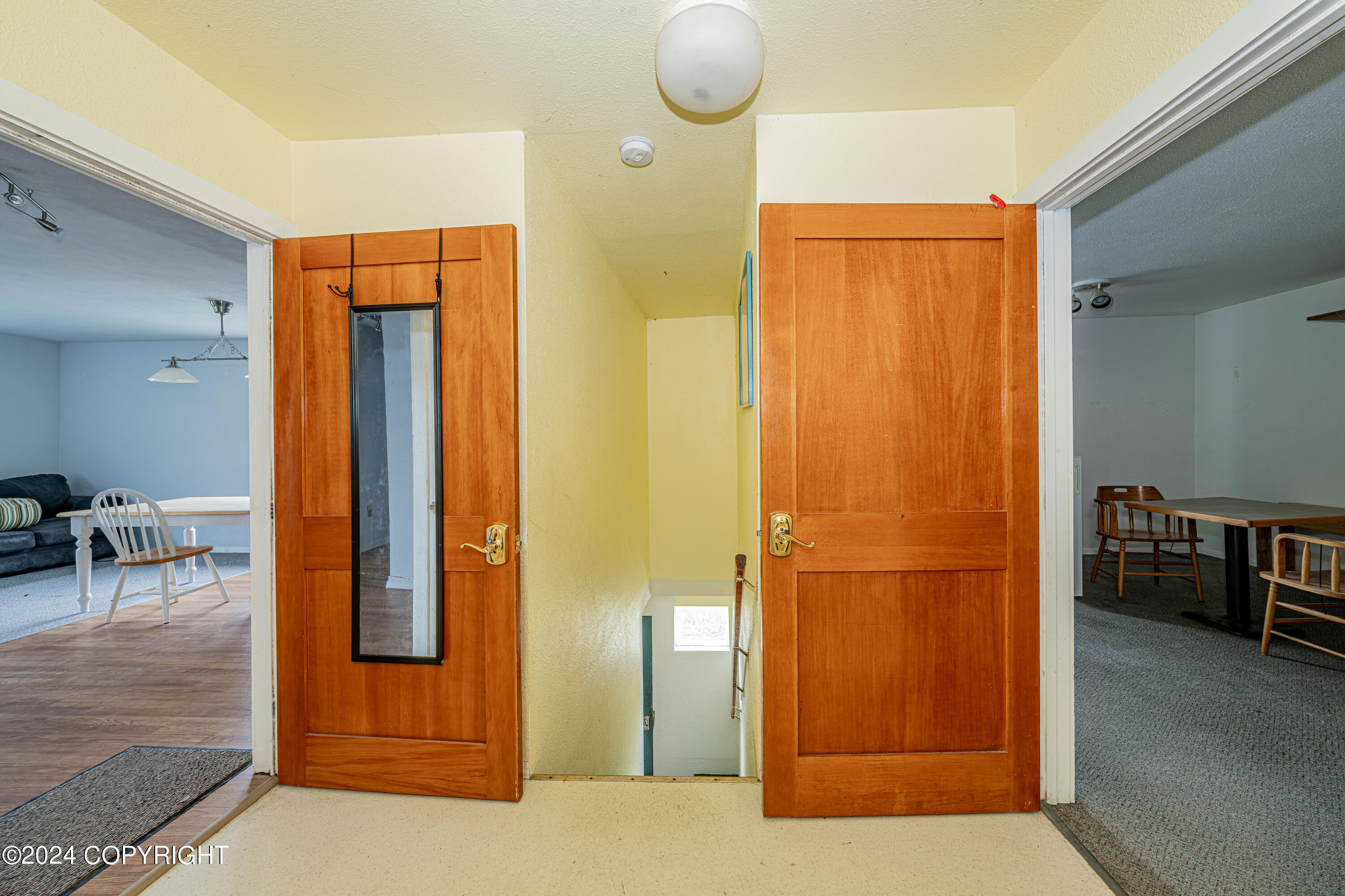 Cooper Landing, Alaska 99572, United States, 7 Bedrooms Bedrooms, ,5 BathroomsBathrooms,Residential,Pending,51647