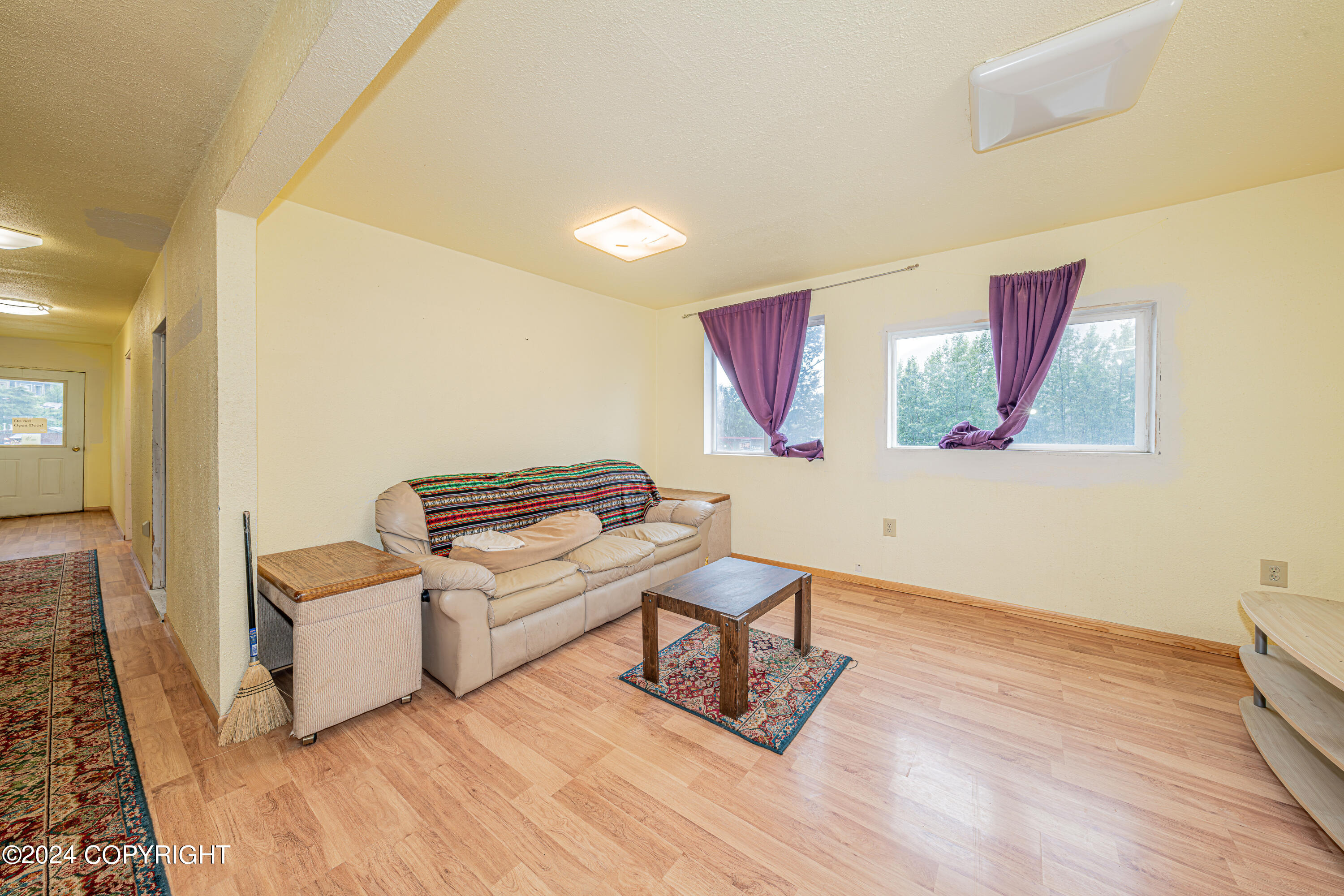 Cooper Landing, Alaska 99572, United States, 7 Bedrooms Bedrooms, ,5 BathroomsBathrooms,Residential,Pending,51647