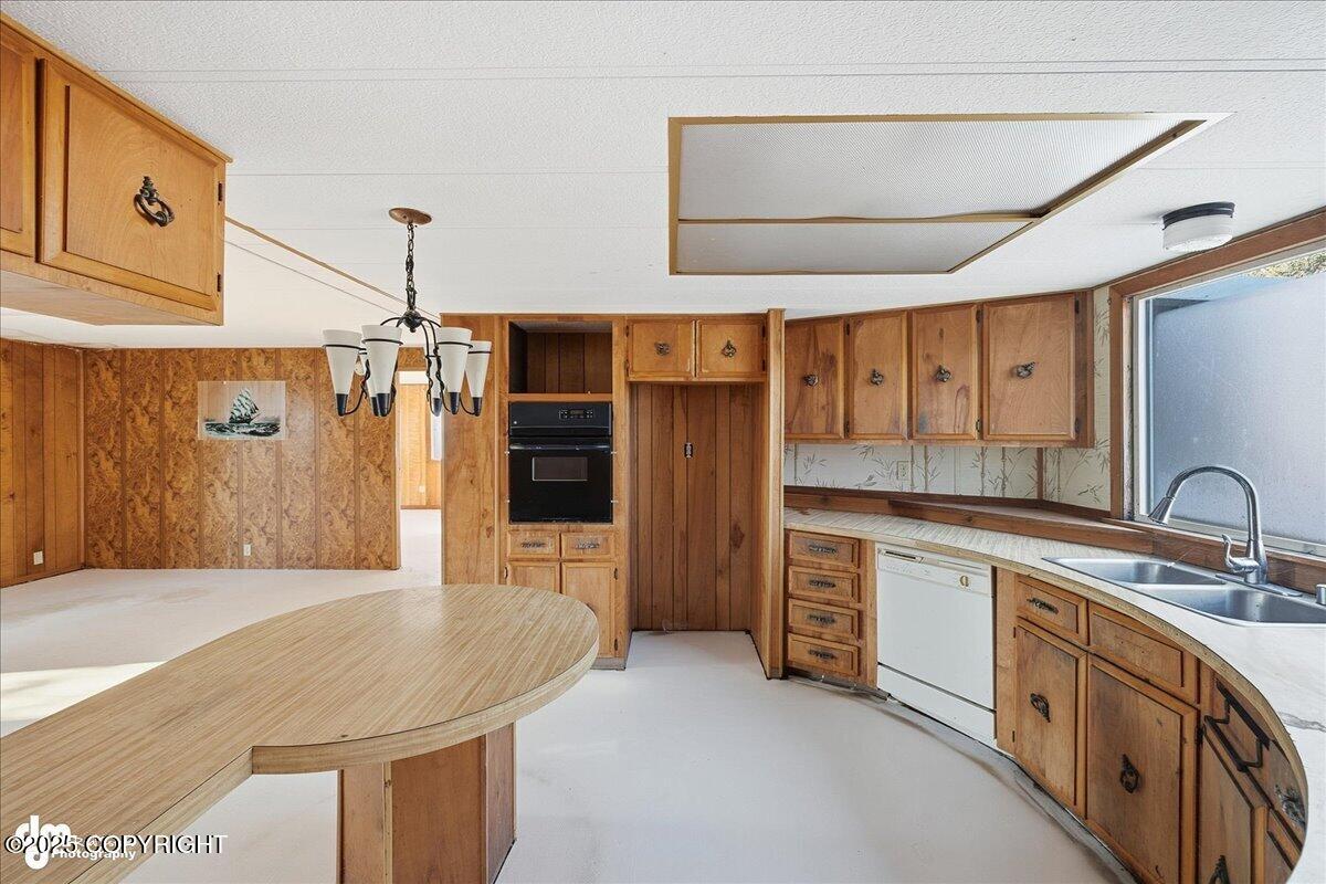 Homer, Alaska 99603, United States, 4 Bedrooms Bedrooms, ,2 BathroomsBathrooms,Residential,Active,236578