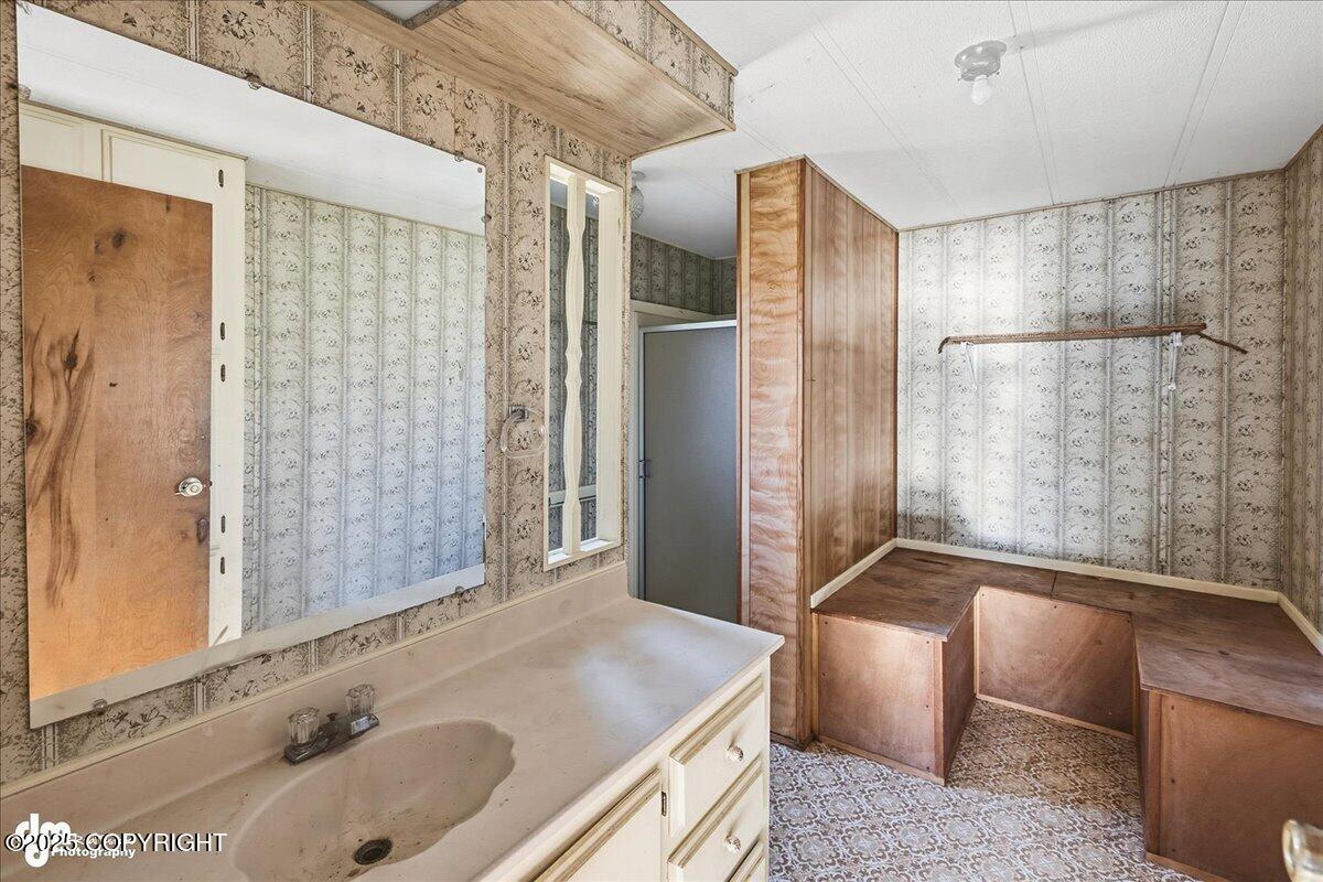 Homer, Alaska 99603, United States, 4 Bedrooms Bedrooms, ,2 BathroomsBathrooms,Residential,Active,236578