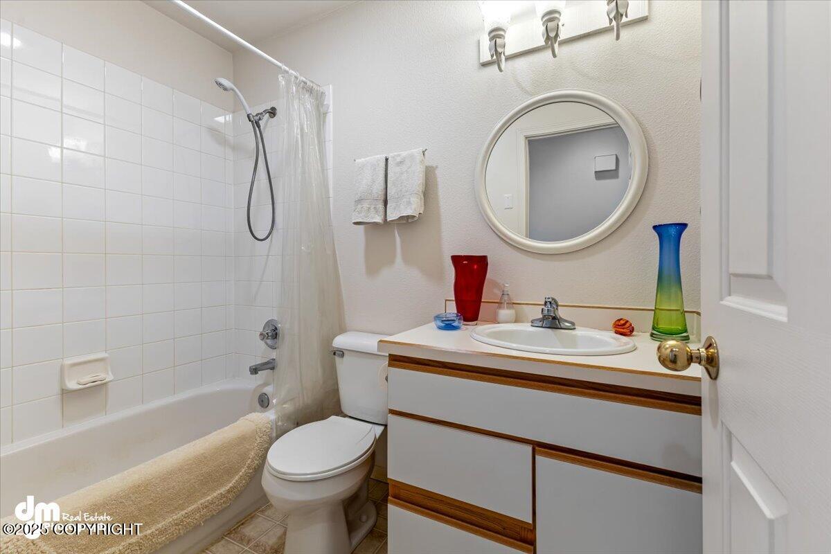 1040 N Craig Stadler Loop, Wasilla, Alaska image 29