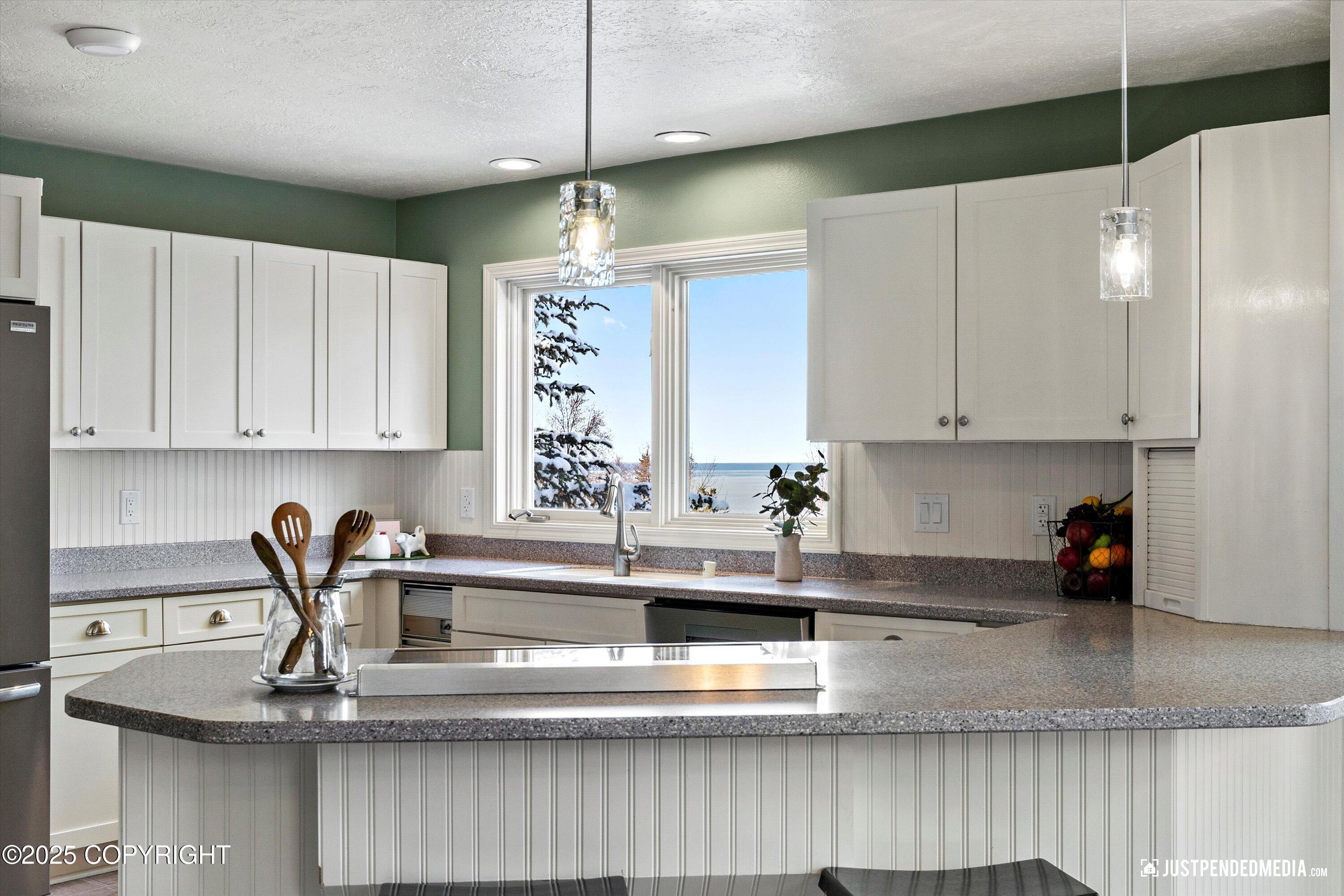 18620 Kittiwake Circle, Anchorage, Alaska image 15