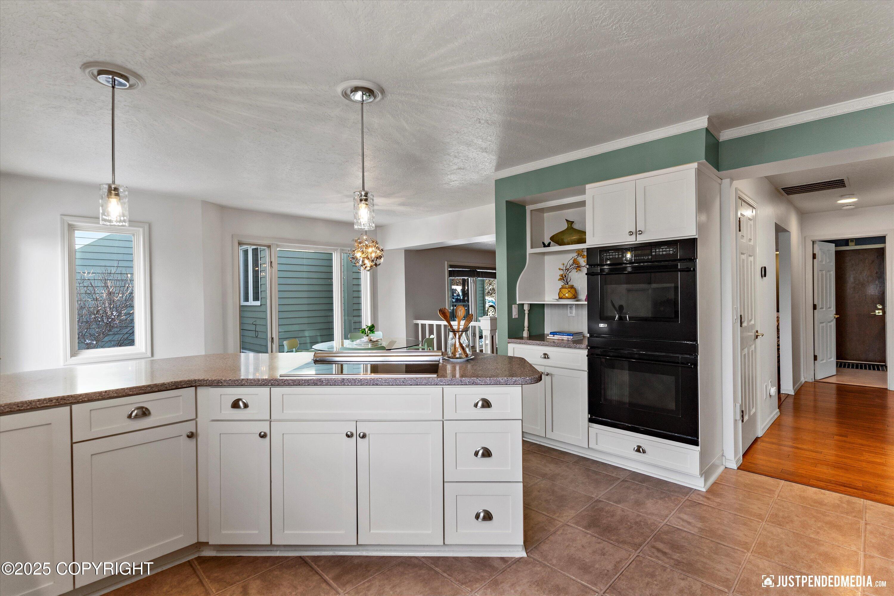 18620 Kittiwake Circle, Anchorage, Alaska image 18