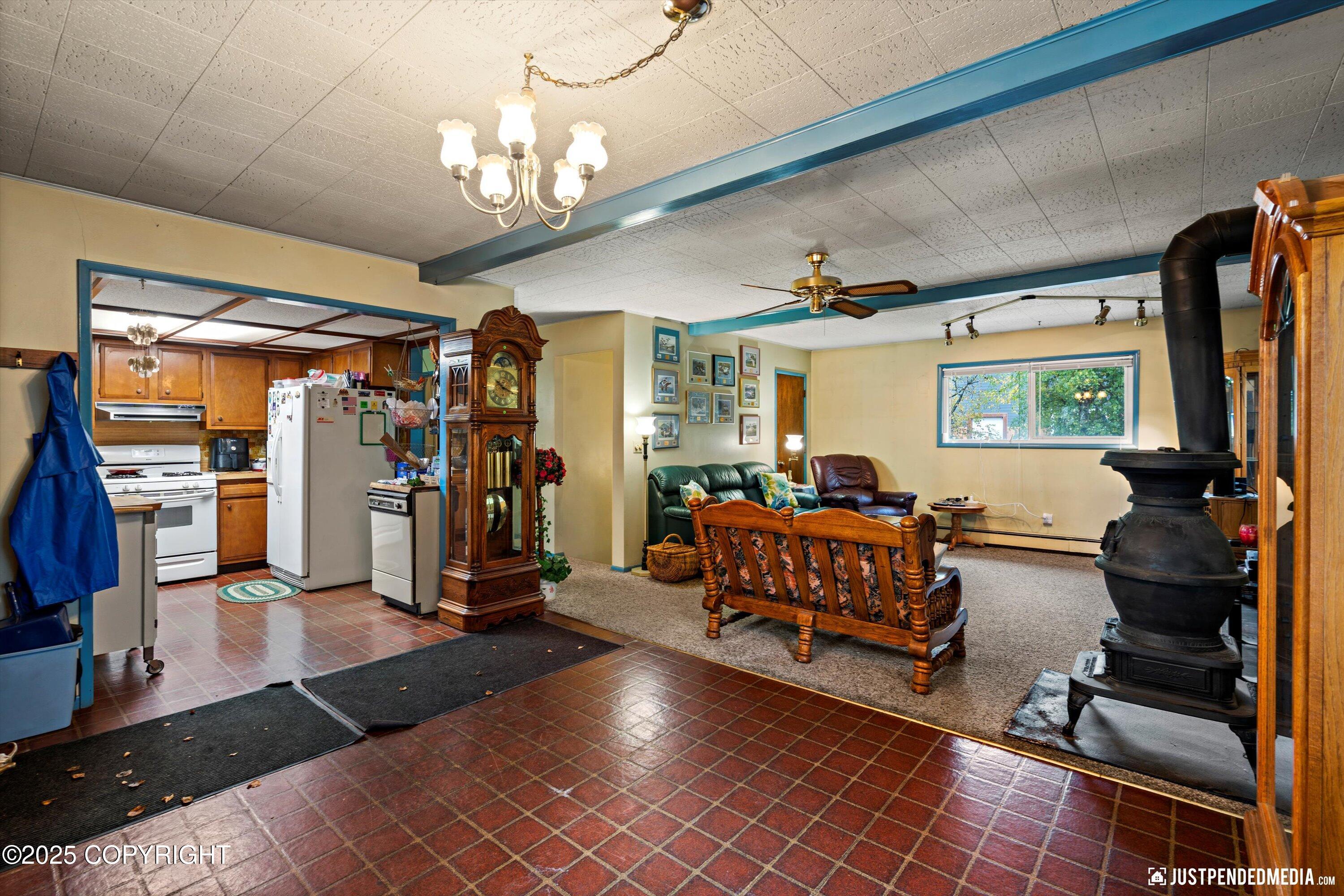 12121 Horseshoe Drive