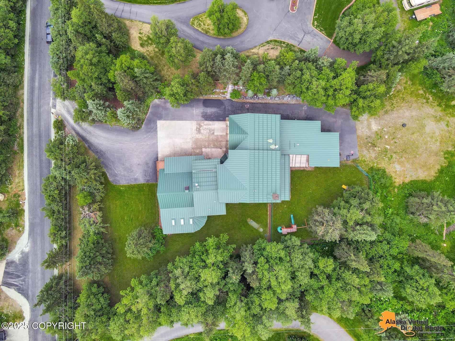 Anchorage, Alaska 99507, United States, 4 Bedrooms Bedrooms, ,4 BathroomsBathrooms,Residential,Active,171916