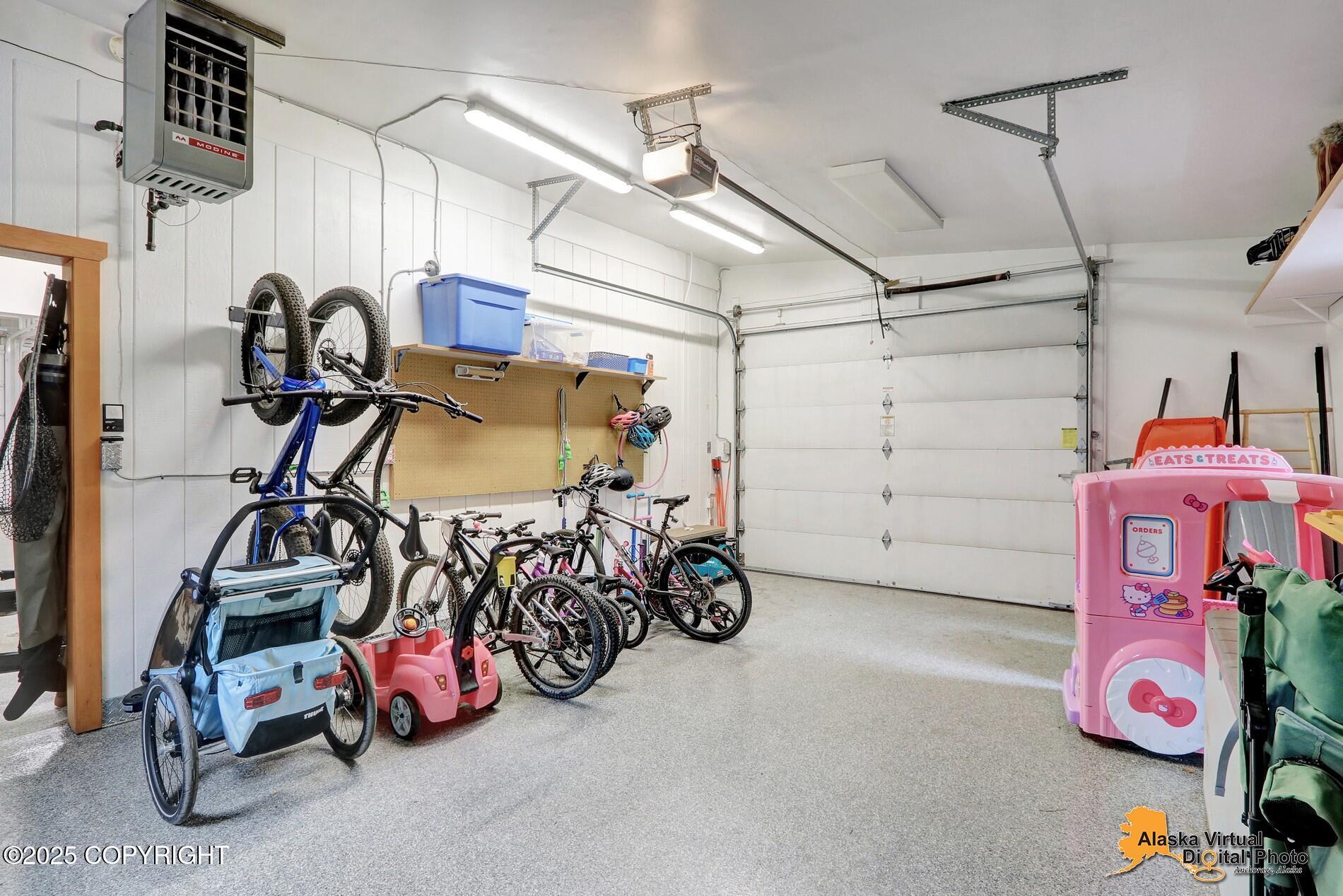 Anchorage, Alaska 99507, United States, 4 Bedrooms Bedrooms, ,4 BathroomsBathrooms,Residential,Active,171916