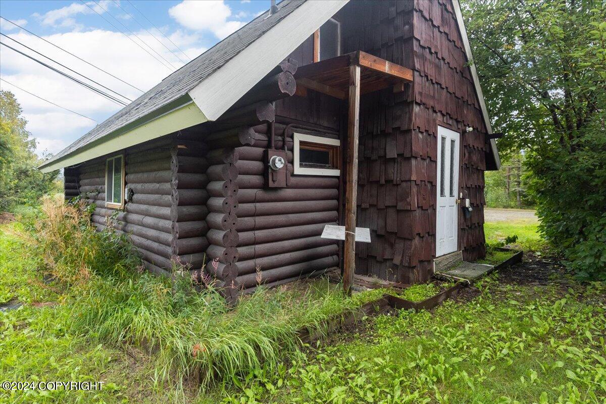 1852 N Caribou Way, Fairbanks, Alaska image 33